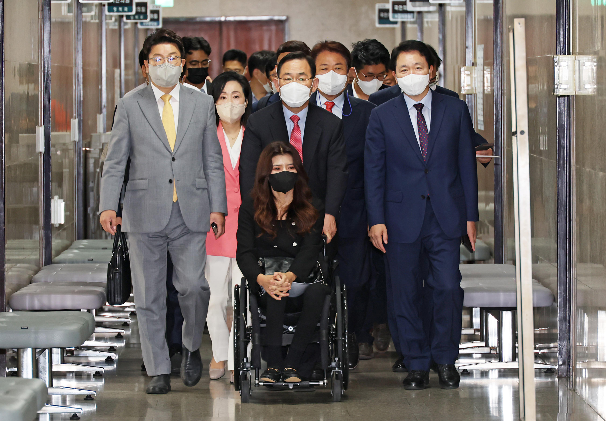 정치;국민의힙;비상대책위원회;첫회의;주호영