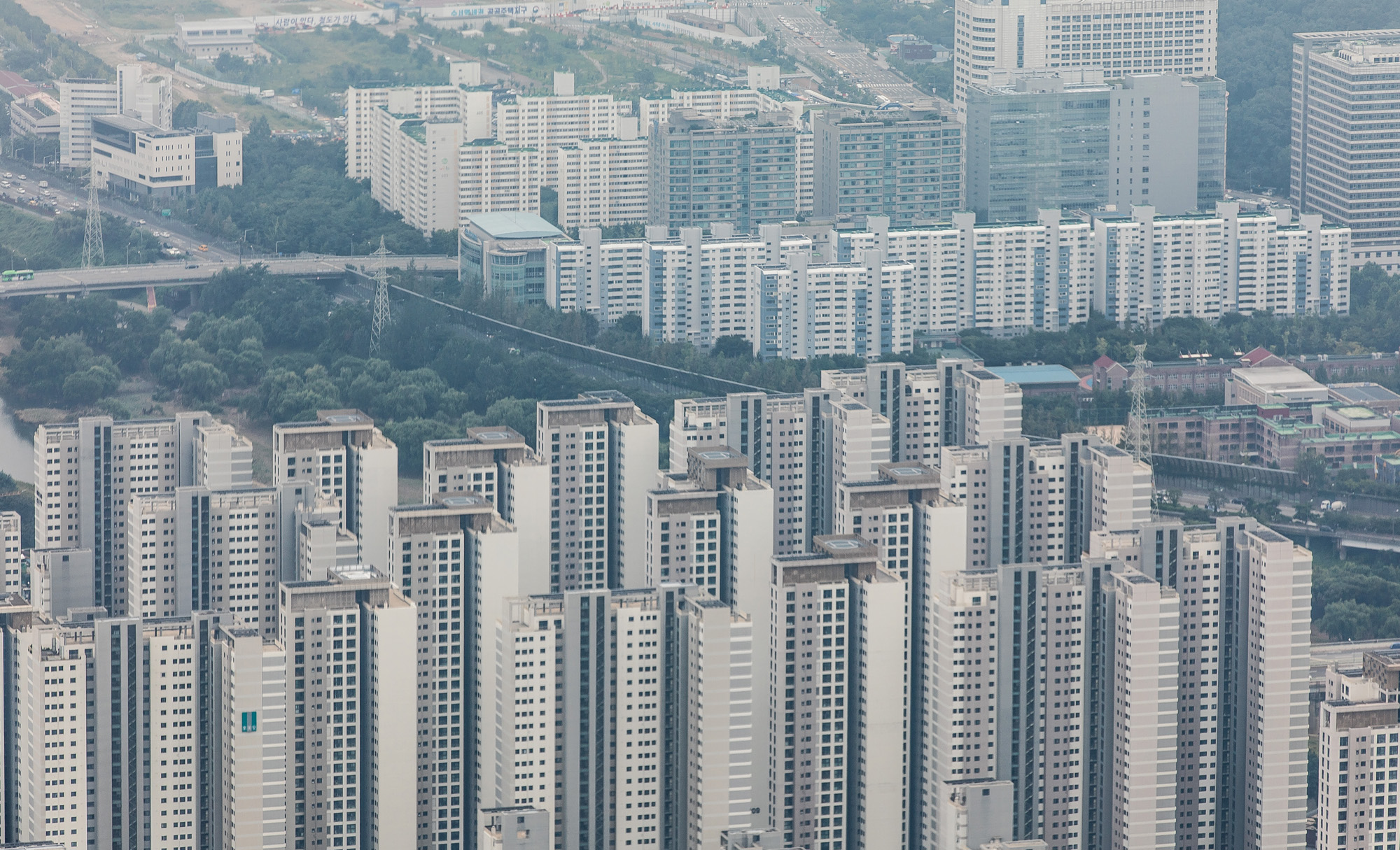 경제;부동산;아파트;아파트단지;서울아파트단지;주택공급;롯데월드타워서울스카이;재건축재개발규제완화