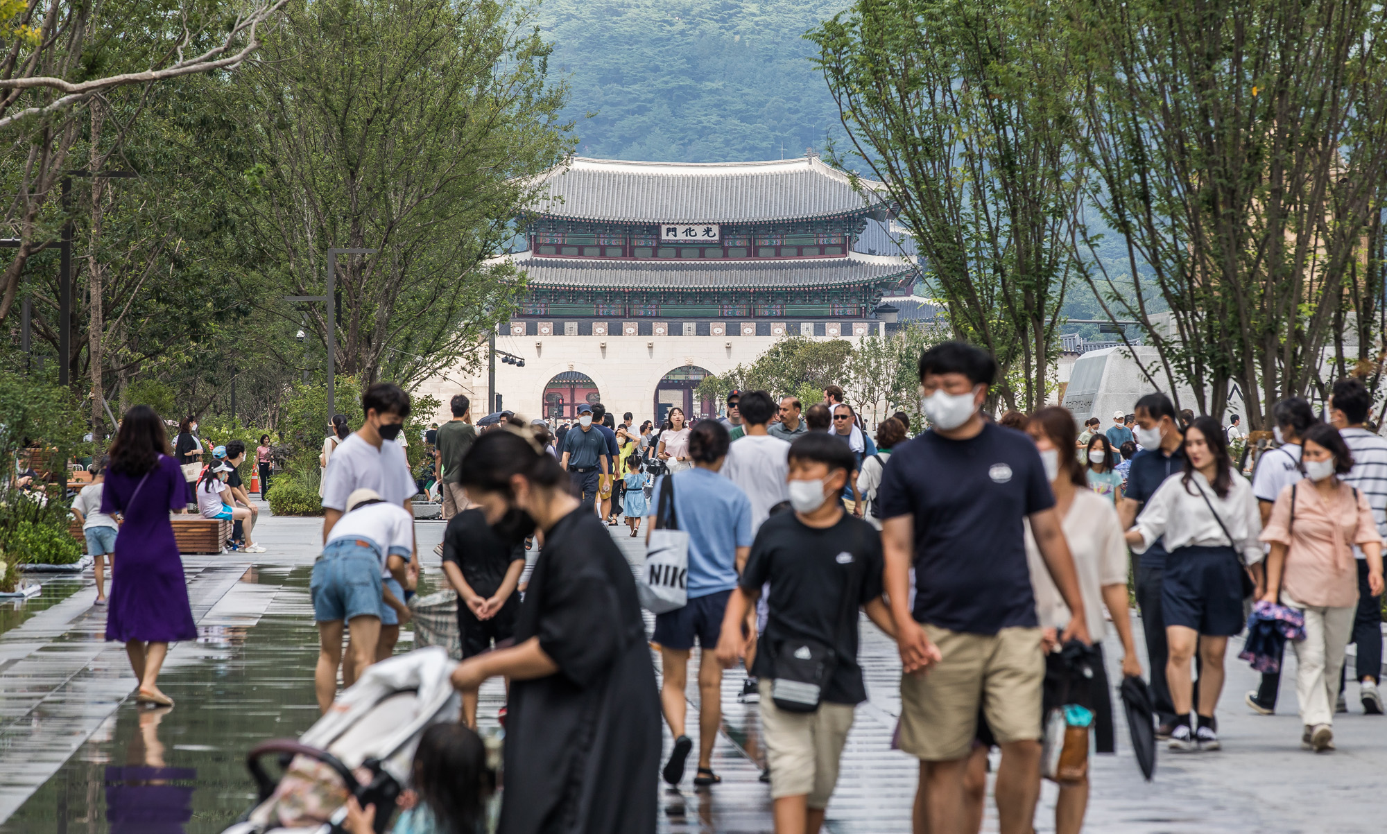 사회;세태;날씨;폭염스케치;여름;더위스케치;물놀이;광화문광장;광화문바닥분수