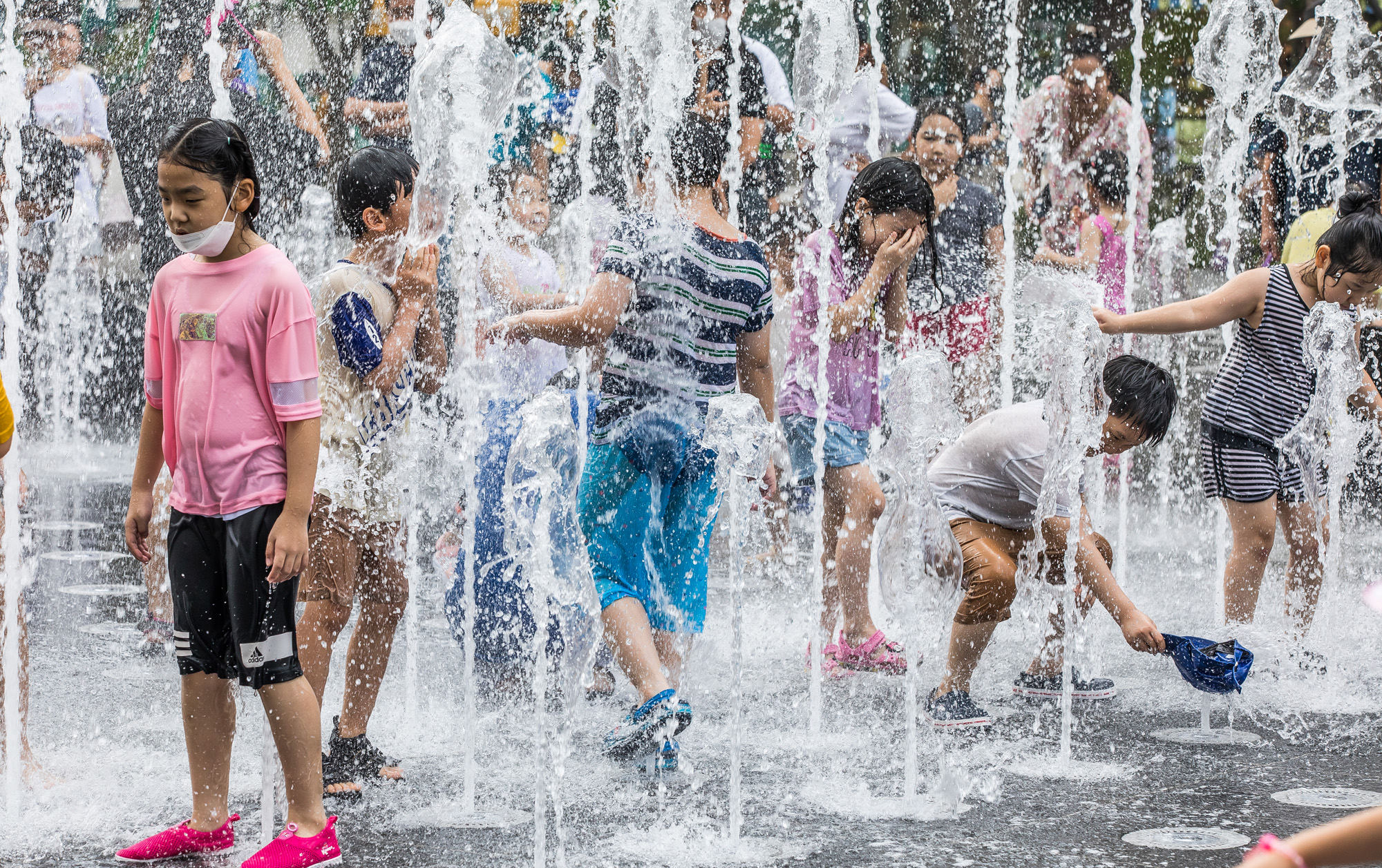 사회;세태;날씨;폭염스케치;여름;더위스케치;물놀이;광화문광장;광화문바닥분수