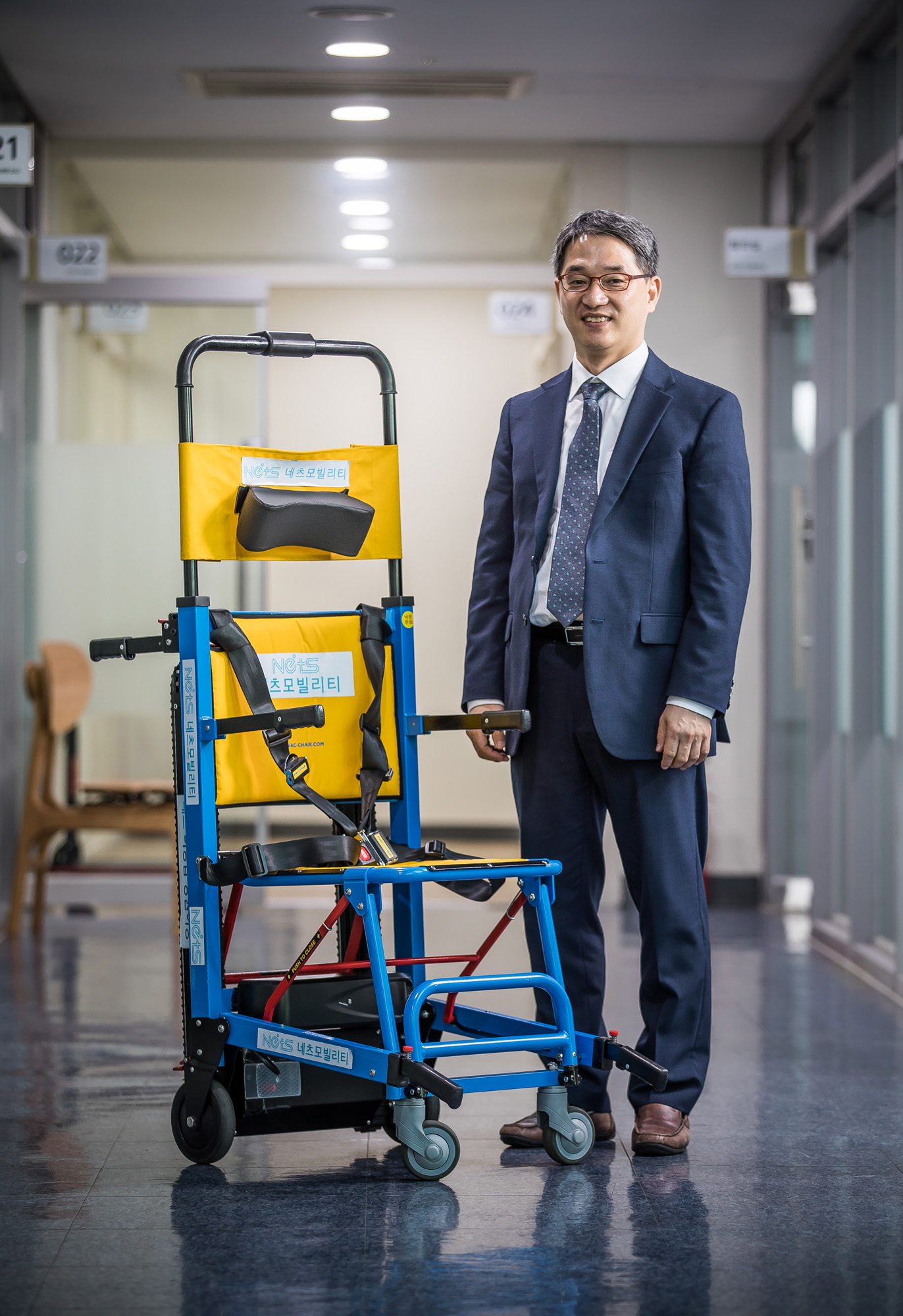 경제;기업;스타트업;메이븐플러스;네츠모빌리티;병원동행서비스;고위드유;김원종;몽셰프;병원동행매니저;차량이동서비스;전동휠체어;전동식리프트