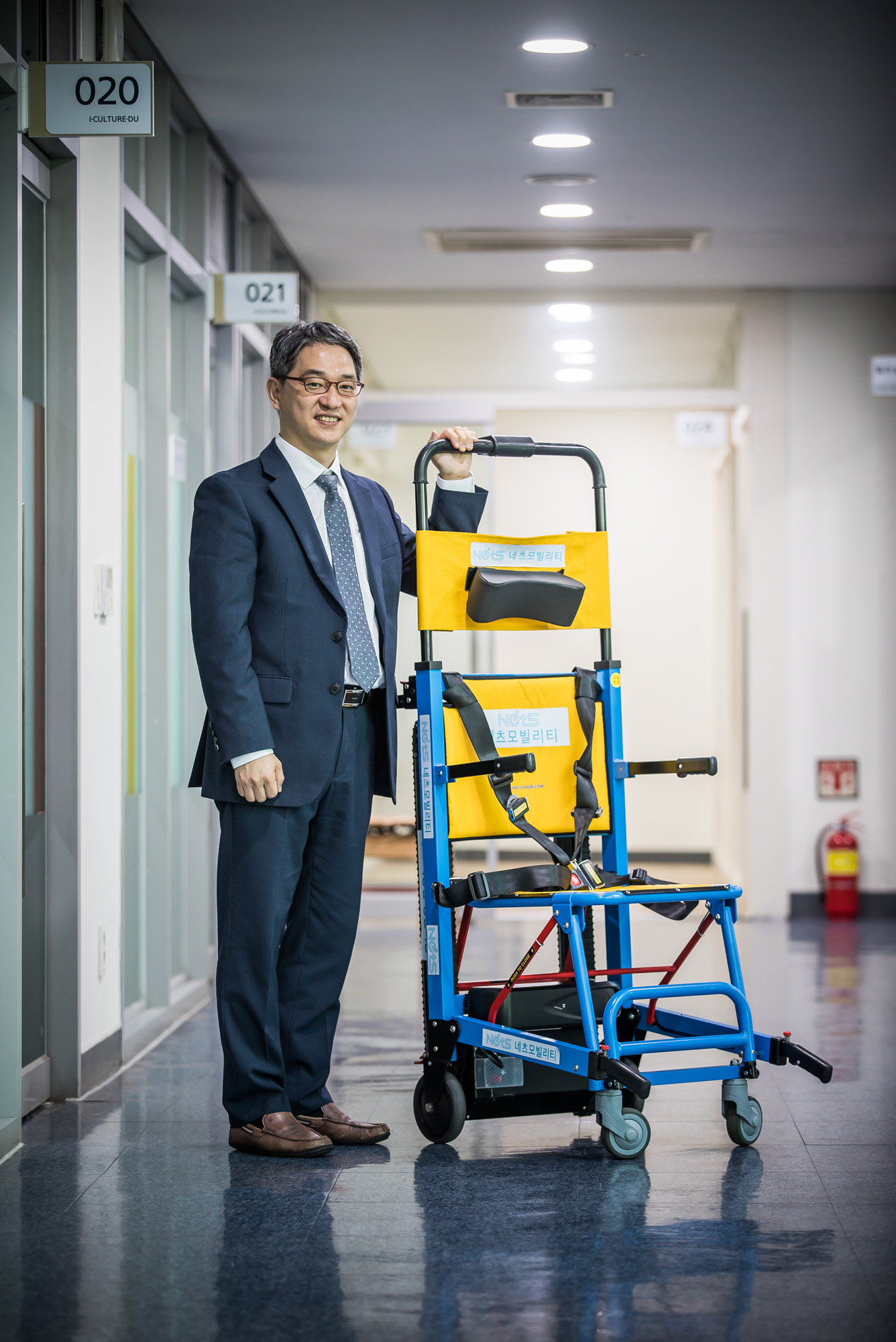 경제;기업;스타트업;메이븐플러스;네츠모빌리티;병원동행서비스;고위드유;김원종;몽셰프;병원동행매니저;차량이동서비스;전동휠체어;전동식리프트