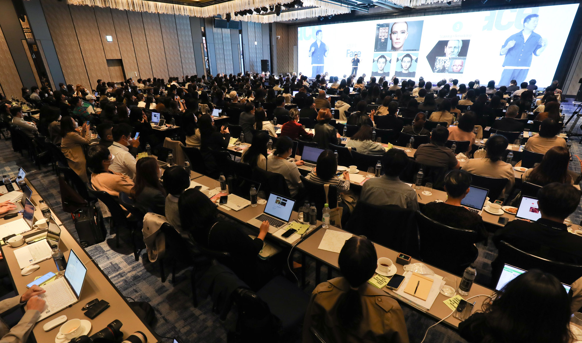 비즈한국;브랜드비즈;백승엽;색승엽로커스엑스;로지