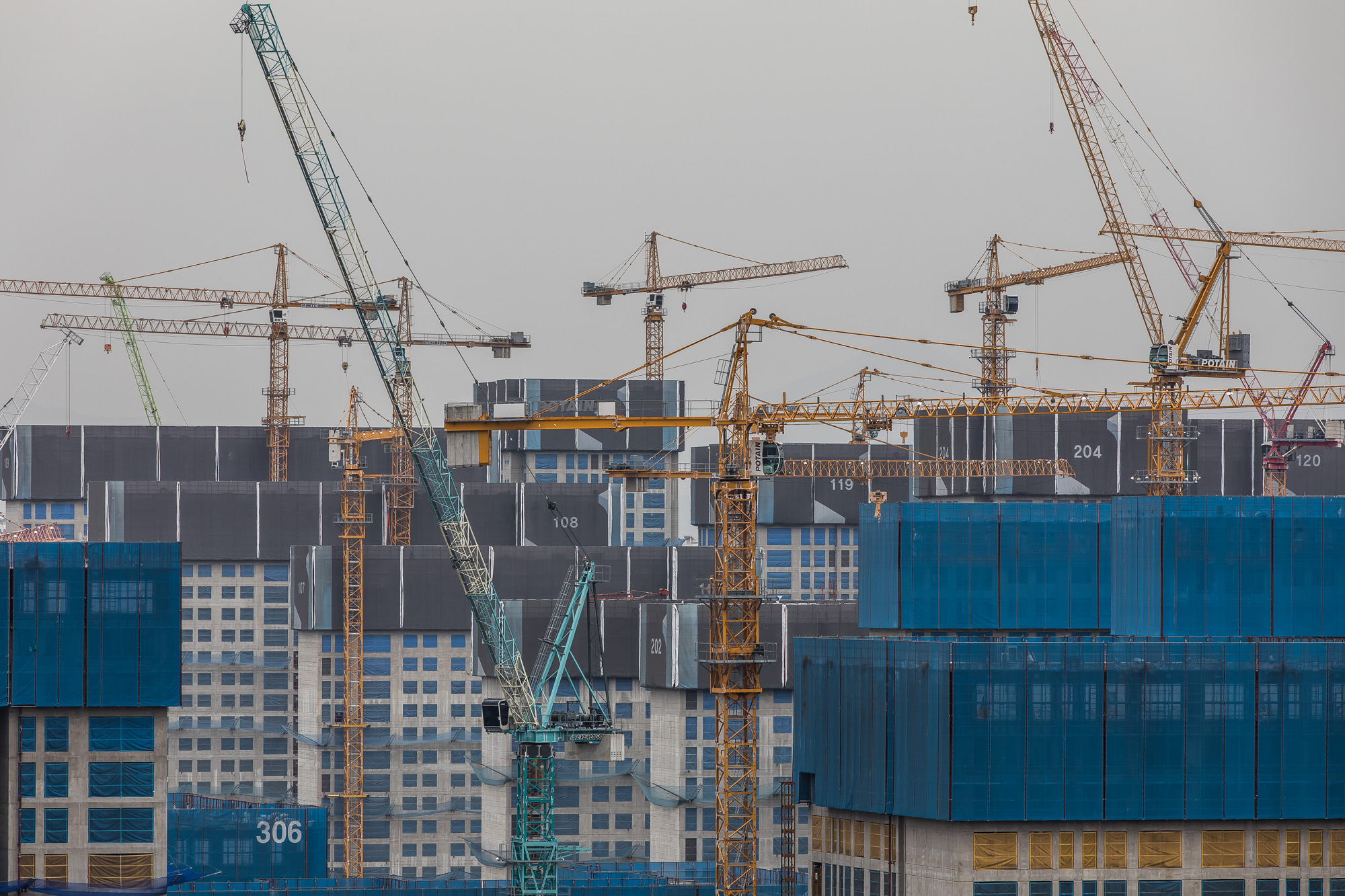 경제;부동산;부동산재개발;재건축;아파트단지;서울아파트단지;강동구둔촌주공아파트재건축현장;둔촌주공재개발;돈맥경화;건설업;건설업계불황