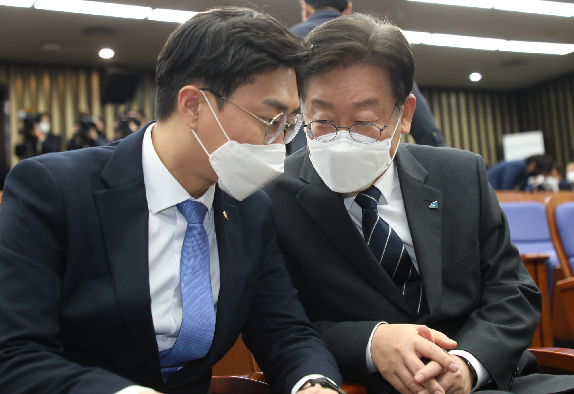 정치;국회;더불어민주당 의원총회;이재명;장경태