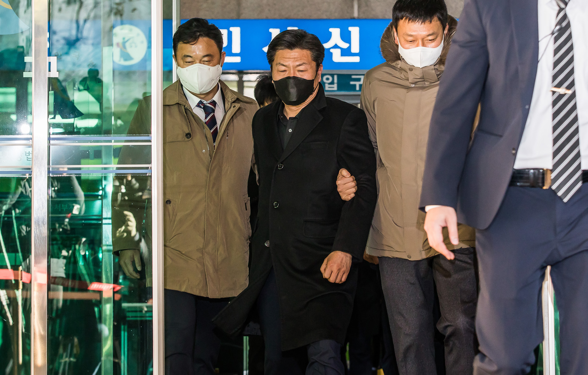 사회;사건사고;이태원참사;이태원압사사고;핼러윈참사;이태원핼러윈압사사고;용산경찰서;이임재;김진호;박성민;영장실질심사;구속전피의자심문;서울서부지방법원