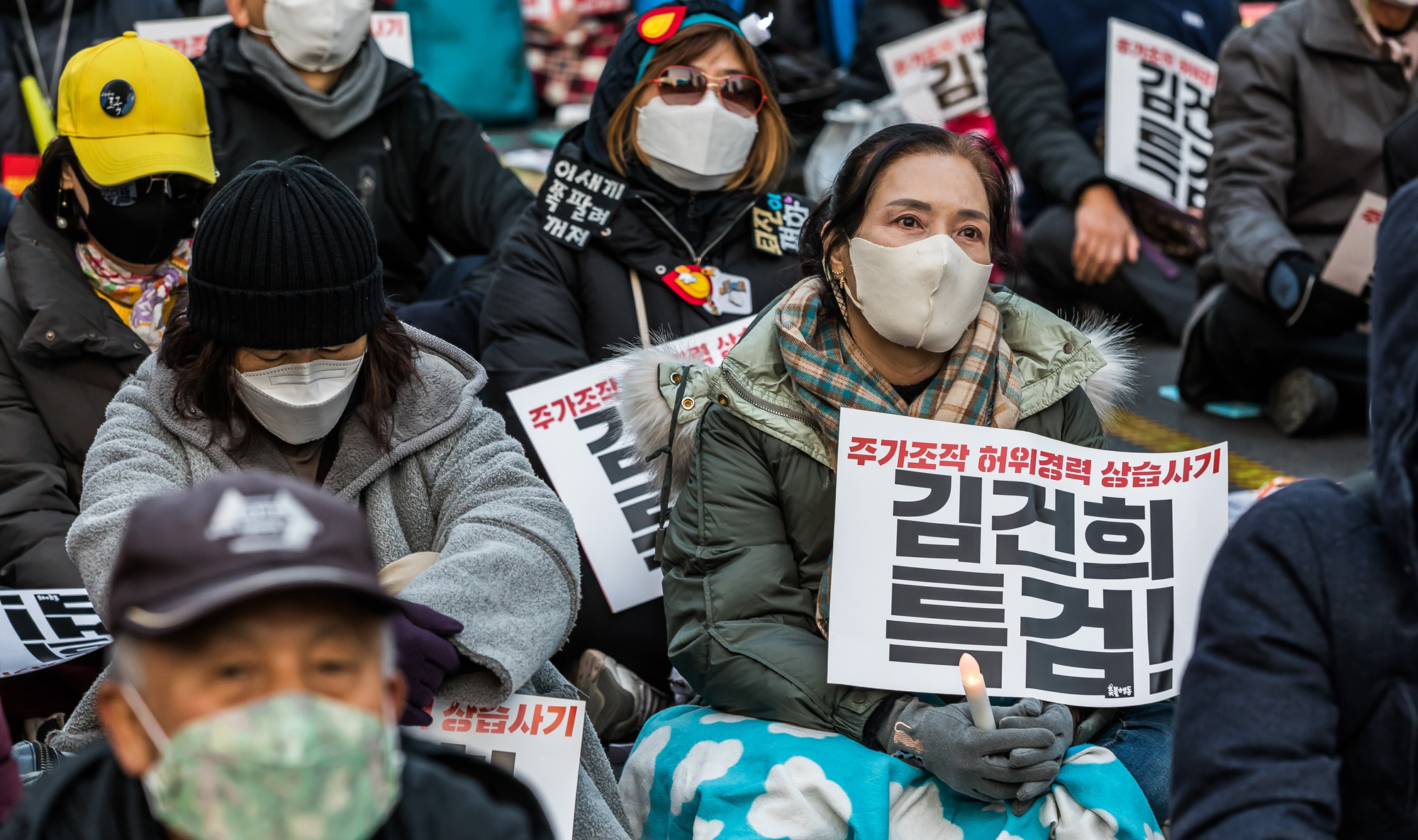 사회;집회;시위;촛불집회;윤석열퇴진촛불집회;윤석열 대통령 퇴진·김건희 여사 특검 촉구 18차;윤석열김건희퇴진집회;윤석열규탄;윤석열 대통령 퇴진·김건희 여사 특검 촉구 18차