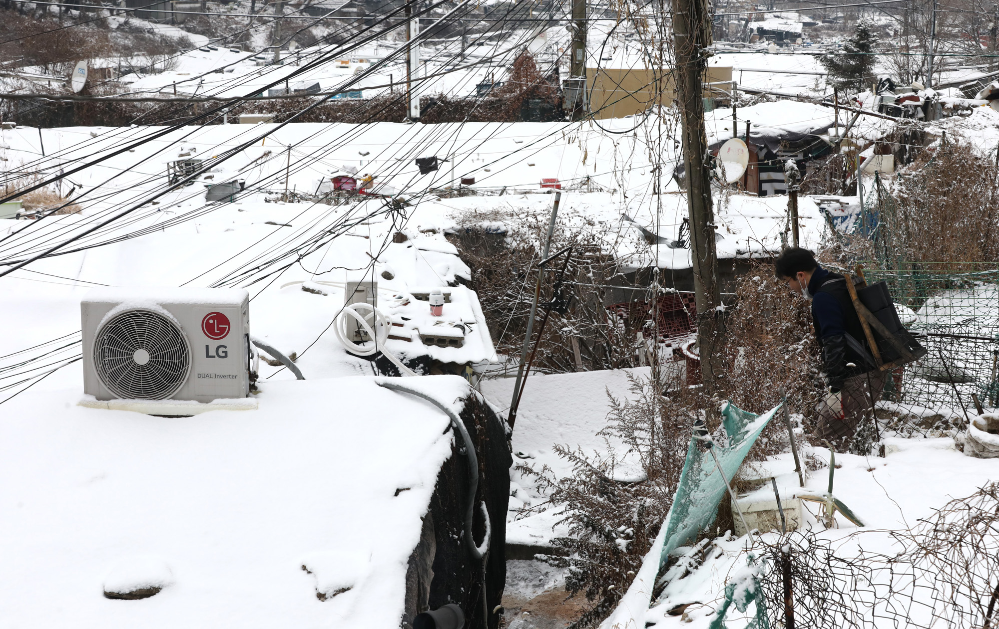 정치;국회;국민의힘연탄나눔봉사활동;정진석;구룡마을