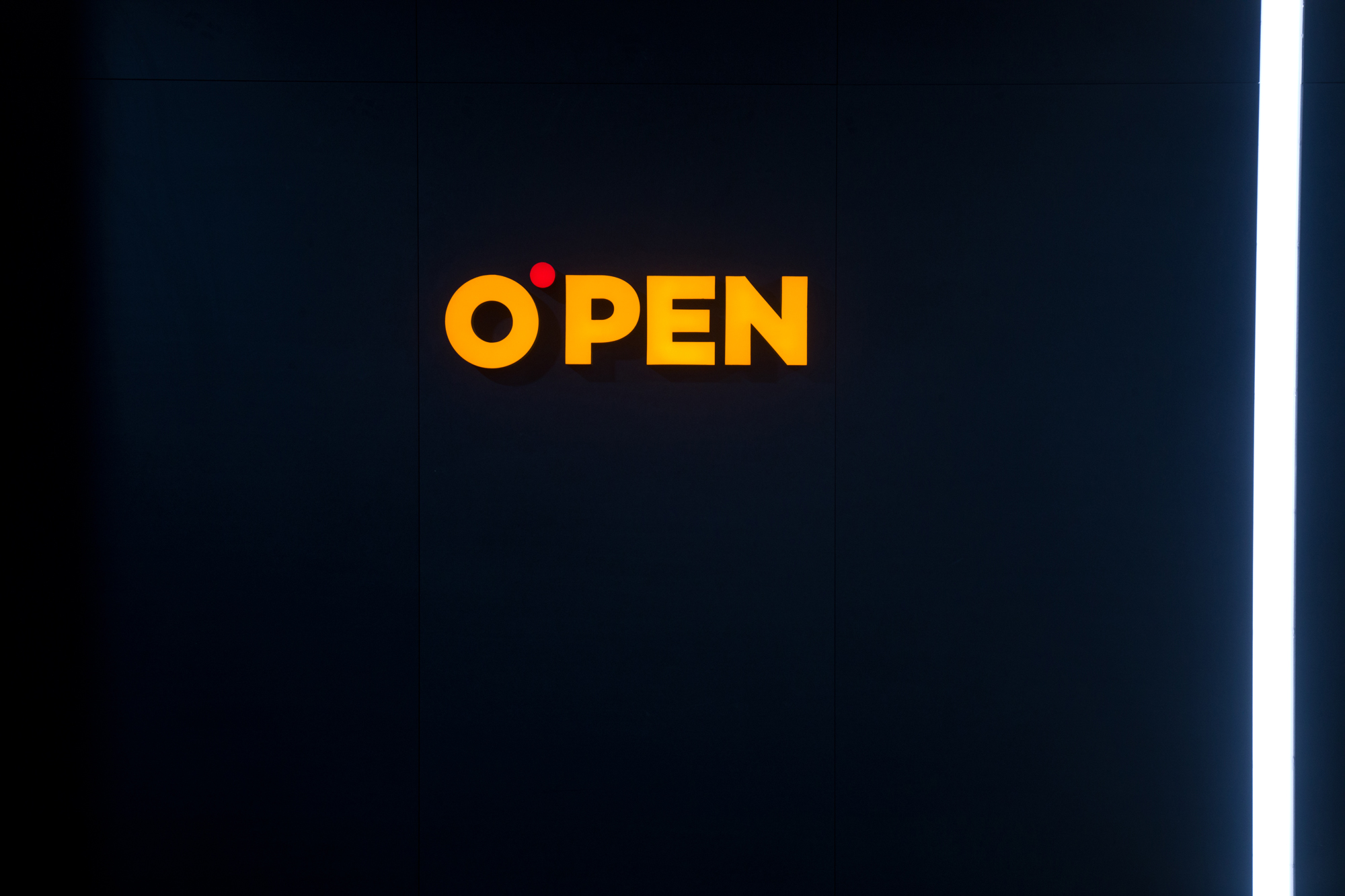 사회;세태;창작;오펜;CJ ENM