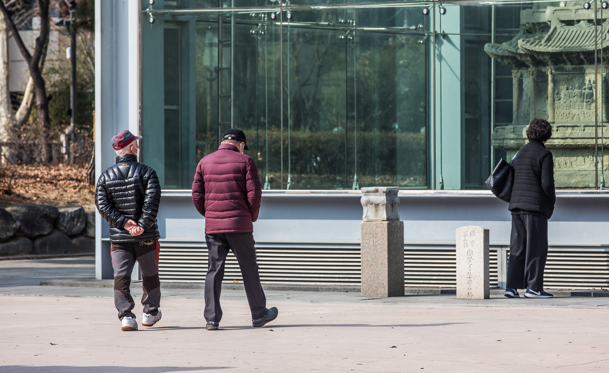 사회;세태;노인무임승차;지하철노인무임승차논쟁;실버택배;파고다공원;탑골공원;우대용교통카드;우대권교통카드;어르신택배