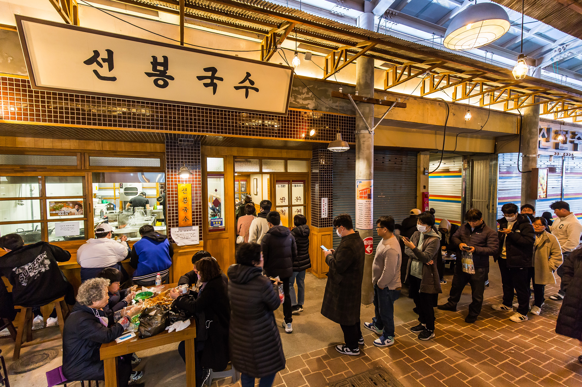 사회;세태;백종원;ㄷ더본코리아;백종원대표;백종원시장이되다;충남예산시장;예산상설시장;지역경제활성화;백종원효과