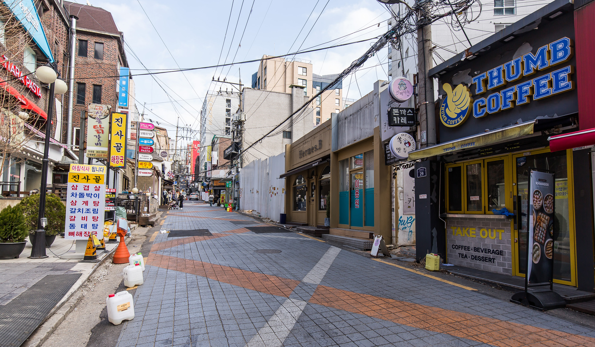 사회;경제;세태;코로나19;자영업;이대상권;신촌상권;숙대상권;상가공실;상가임대문의;신촌이대슬럼화;대학가상권공실