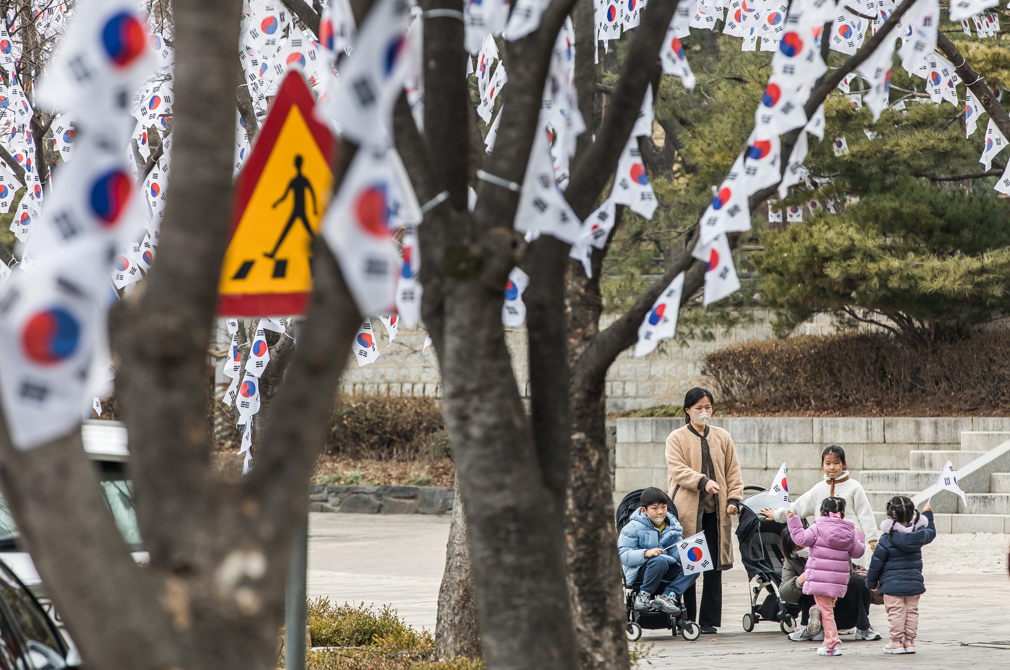 역사;공휴일;삼일절;3.1절;효창공원;독립운동기념일;국경일;태극기거리
