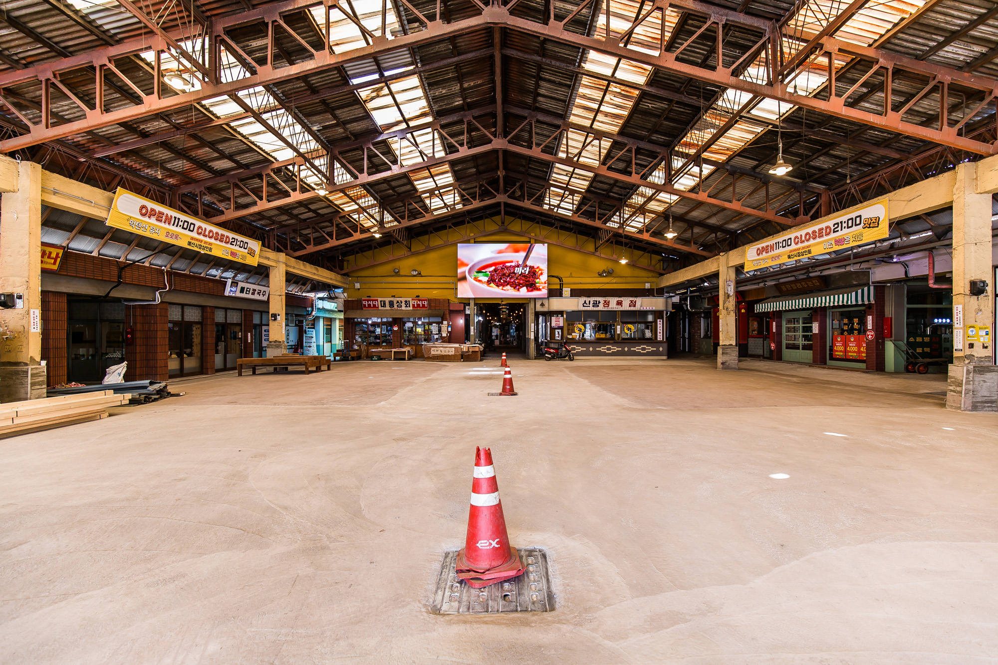 사회;세태;백종원;더본코리아;백종원대표;백종원시장이되다;충남예산시장;예산상설시장;지역경제활성화;백종원효과