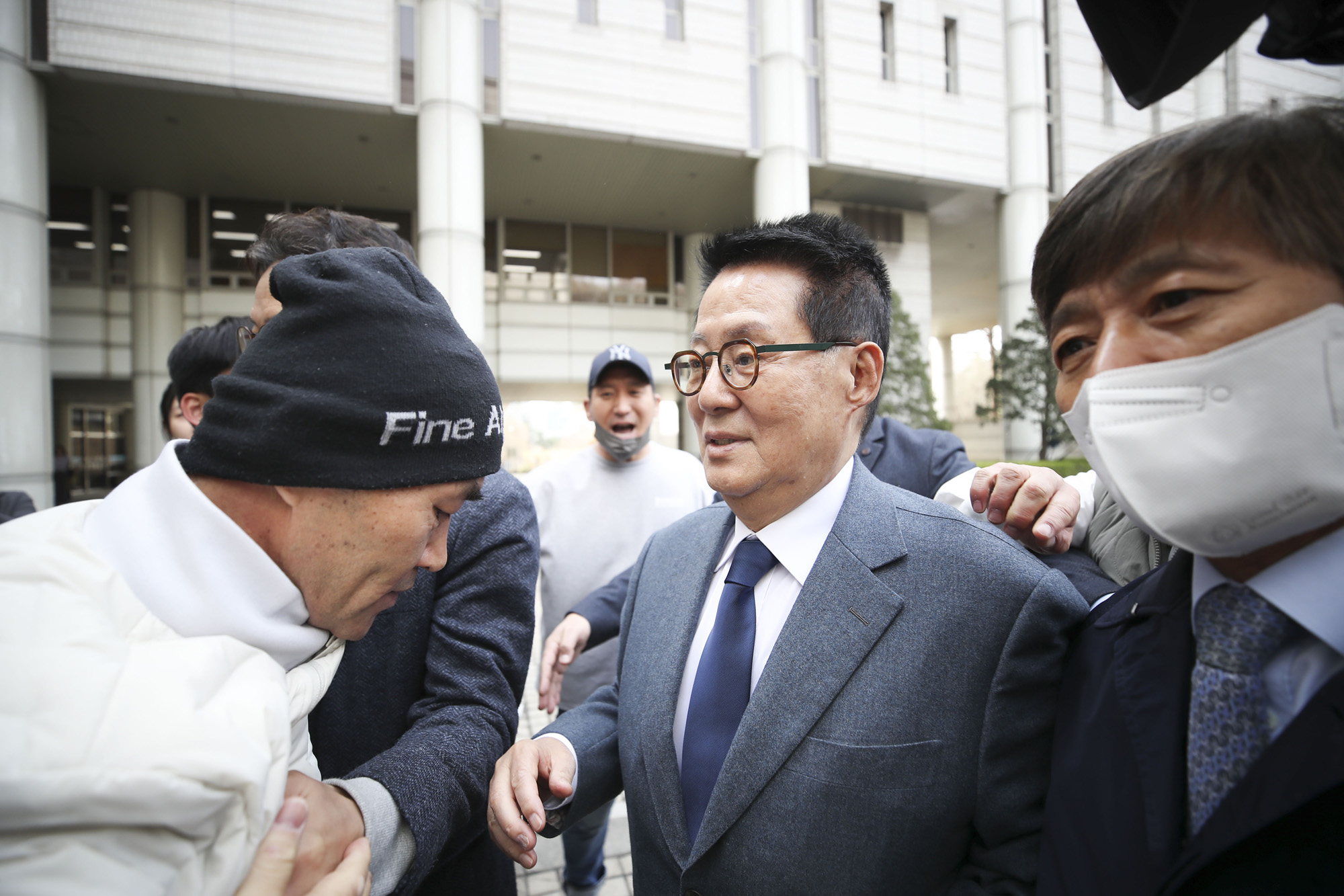 서해피격;박지원;전국정원장;재판;법정;서울지방법원