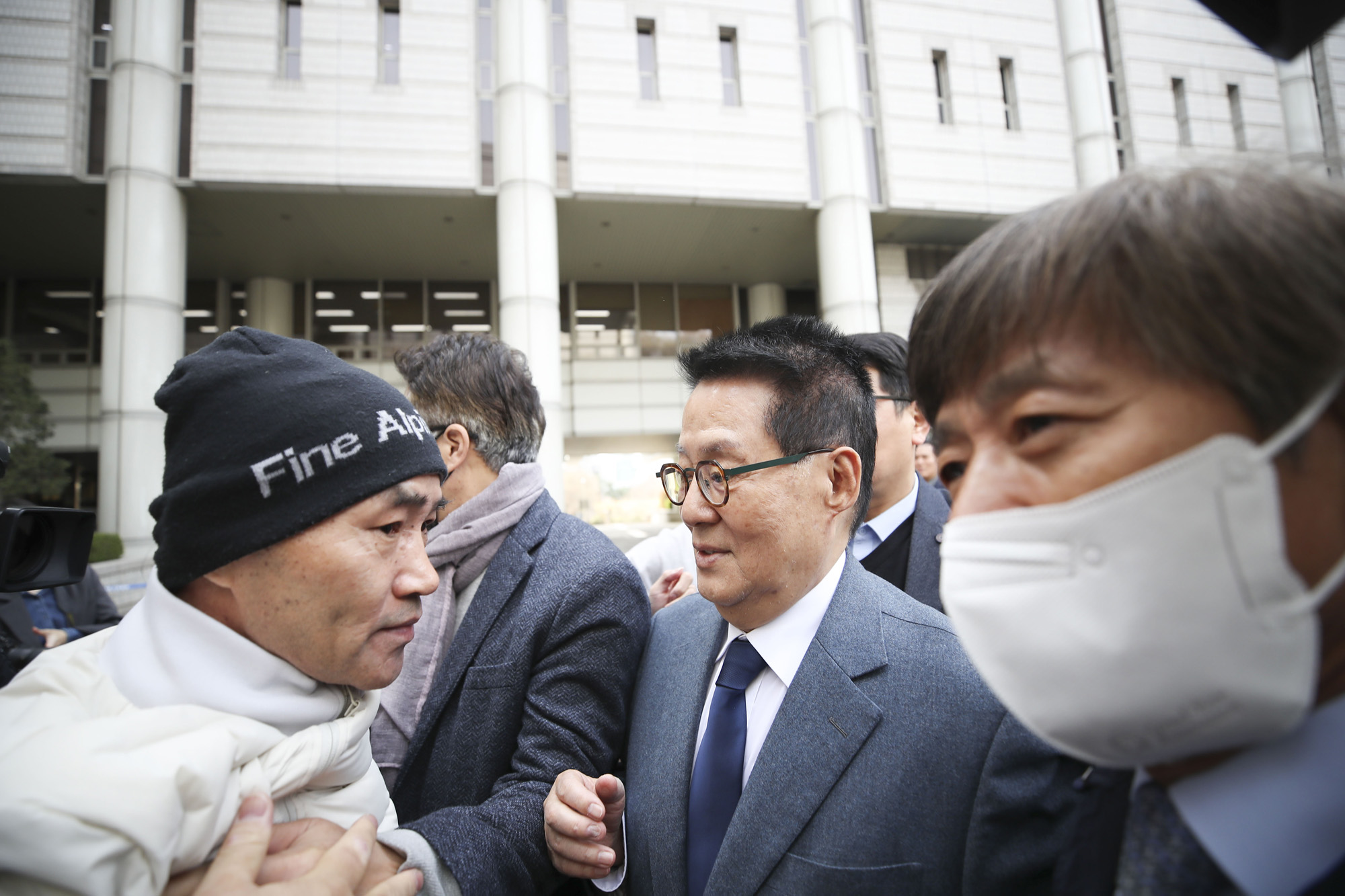 서해피격;박지원;전국정원장;재판;법정;서울지방법원