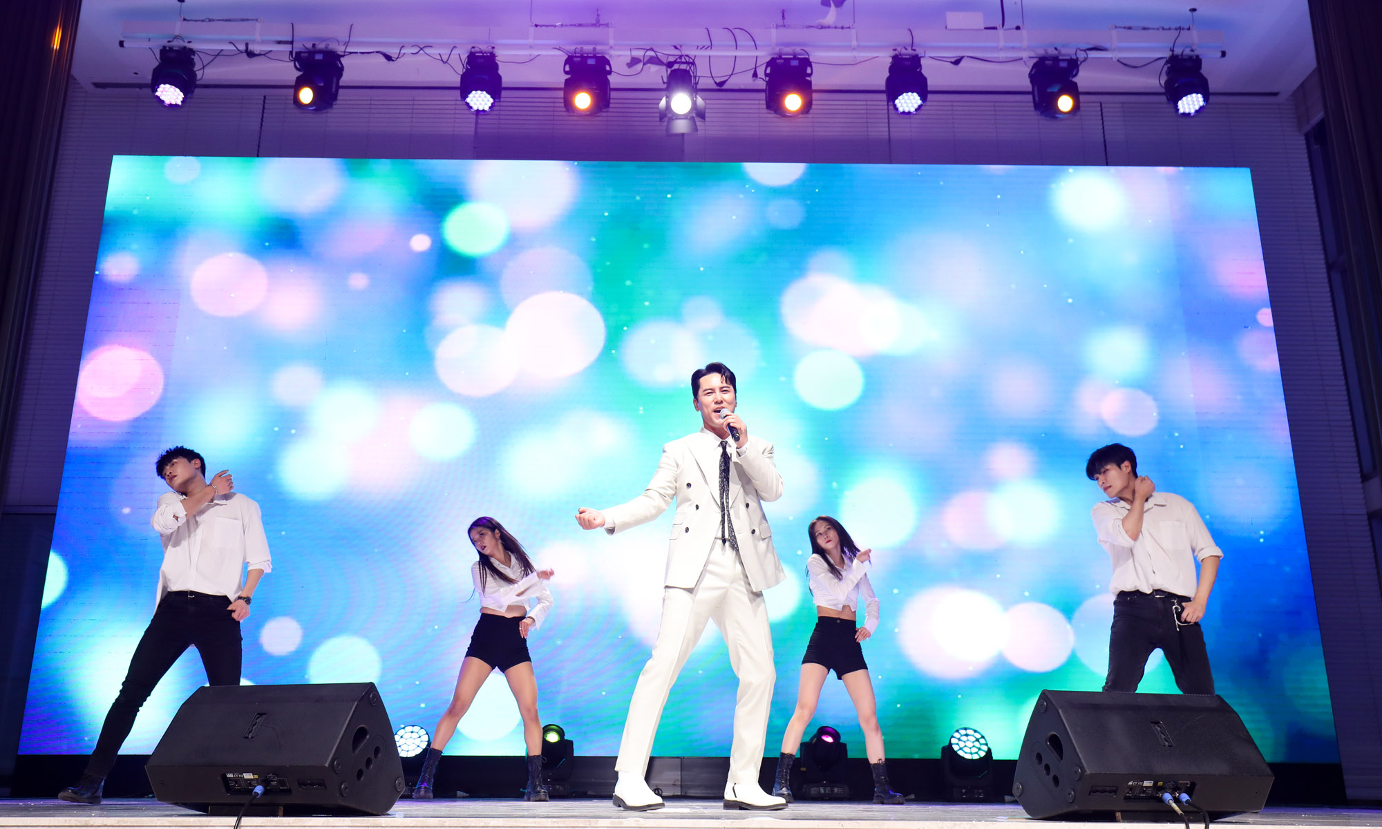 디너쇼;희망디녀쇼;일요신문주최;다시뛰는중소기업희망디너쇼