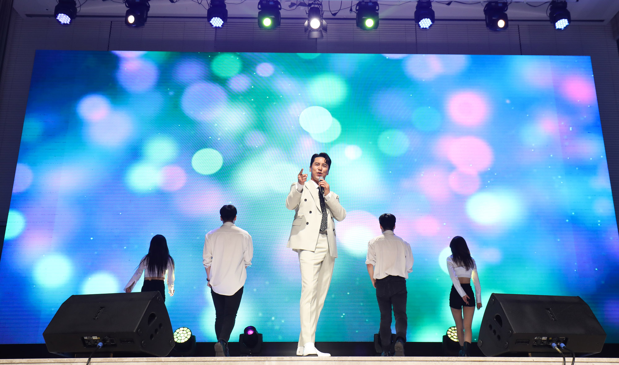 디너쇼;희망디녀쇼;일요신문주최;다시뛰는중소기업희망디너쇼