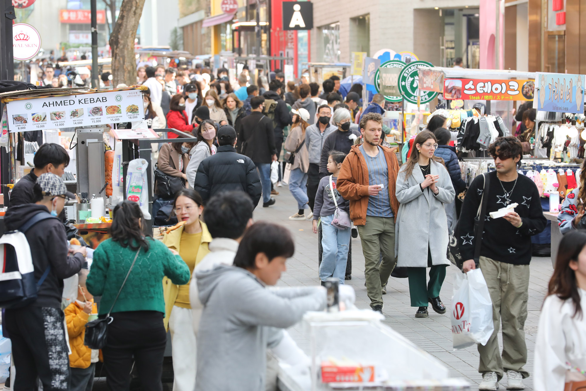 명동;외국인;상권;명동먹거리