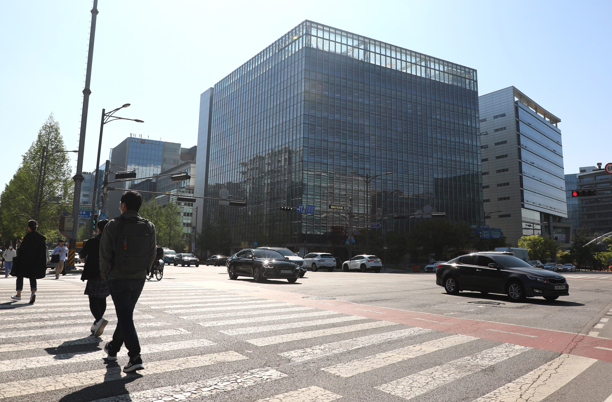 경제;한국타이어;한국타이어앤테크놀로지;건물;간판