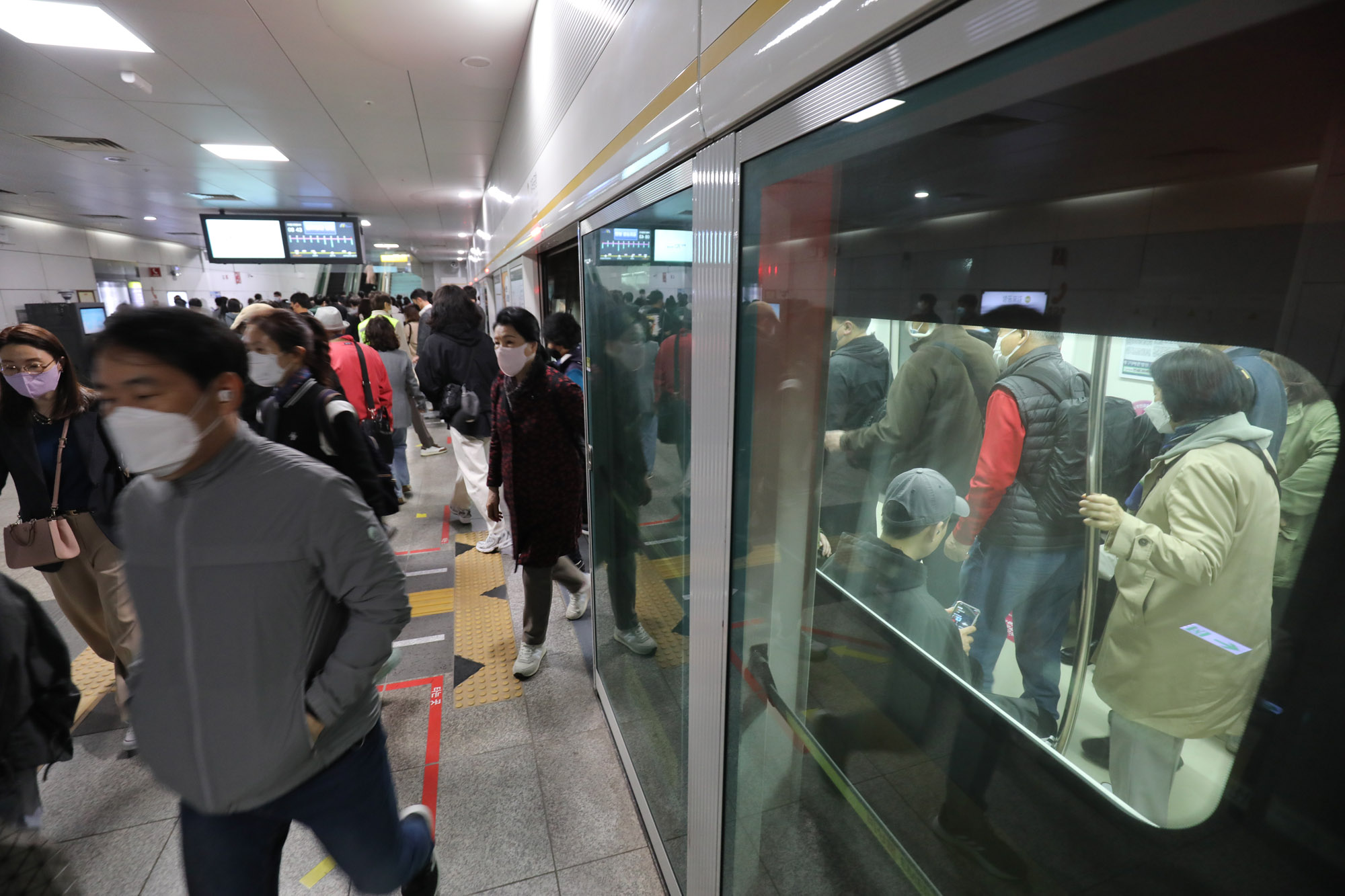 김포공항역;김포골드라인;김포지하철;김포도시철도