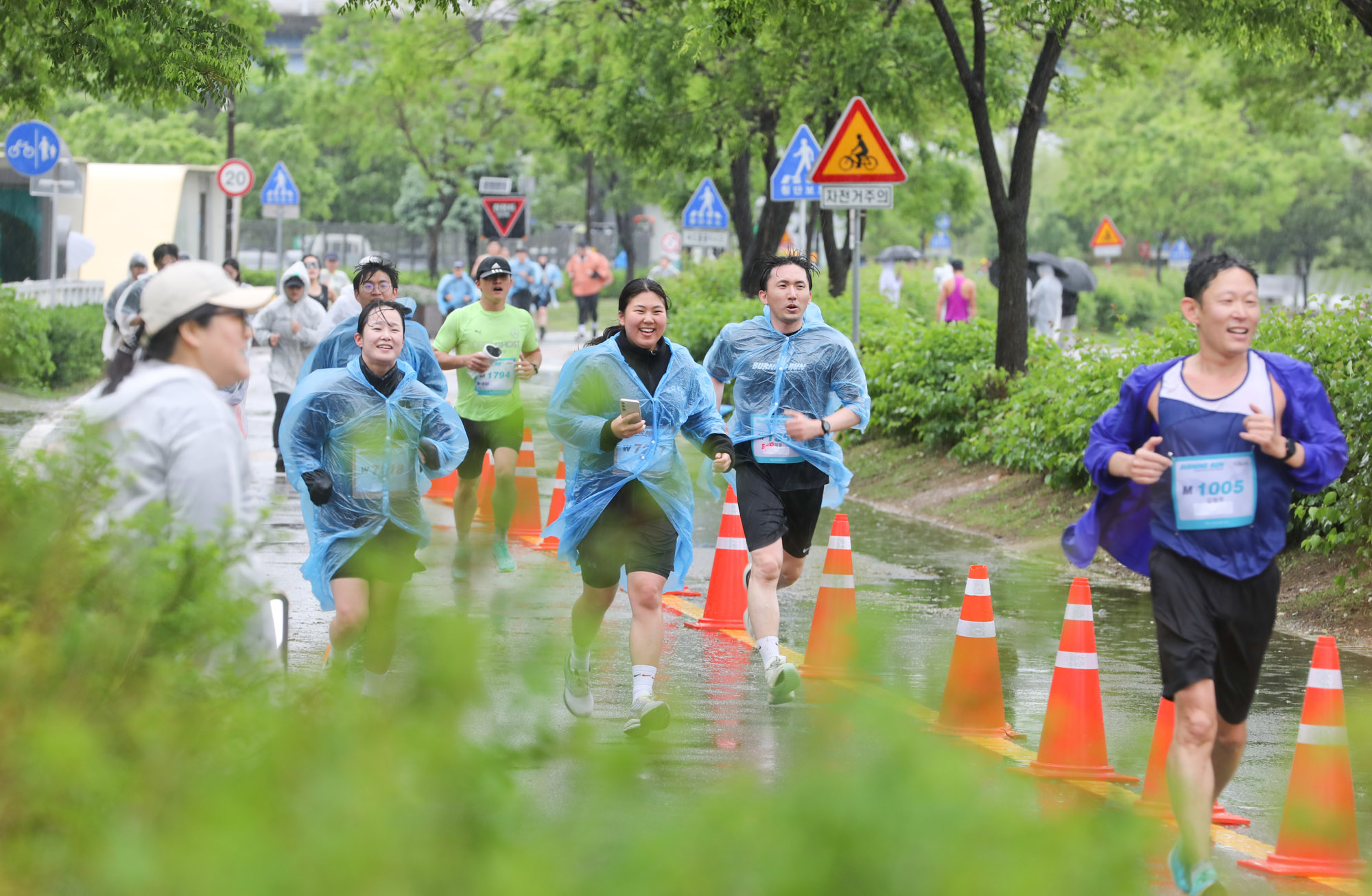 버닝런;비즈한국;한강마라톤