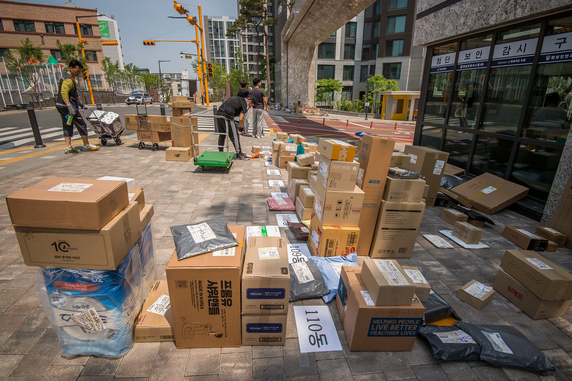 사회;세태;사건사고;택배대란;수원대단지아파트택배대란;수원아파트택배대란;택배차량출입금지