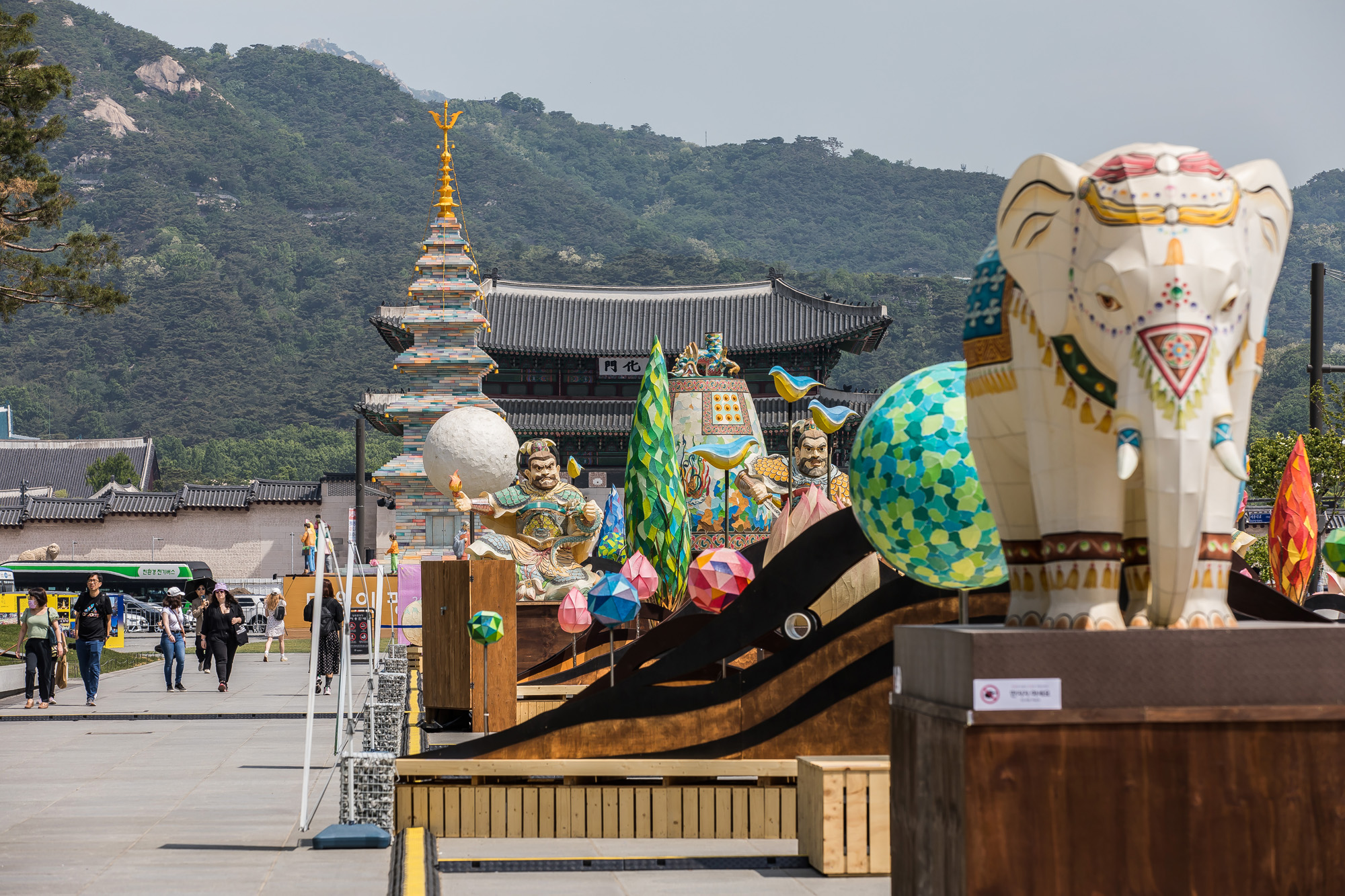 사회;문화;전통등전시회;광화문광장;부처님오신날;석가탄신일;연등;연등축제