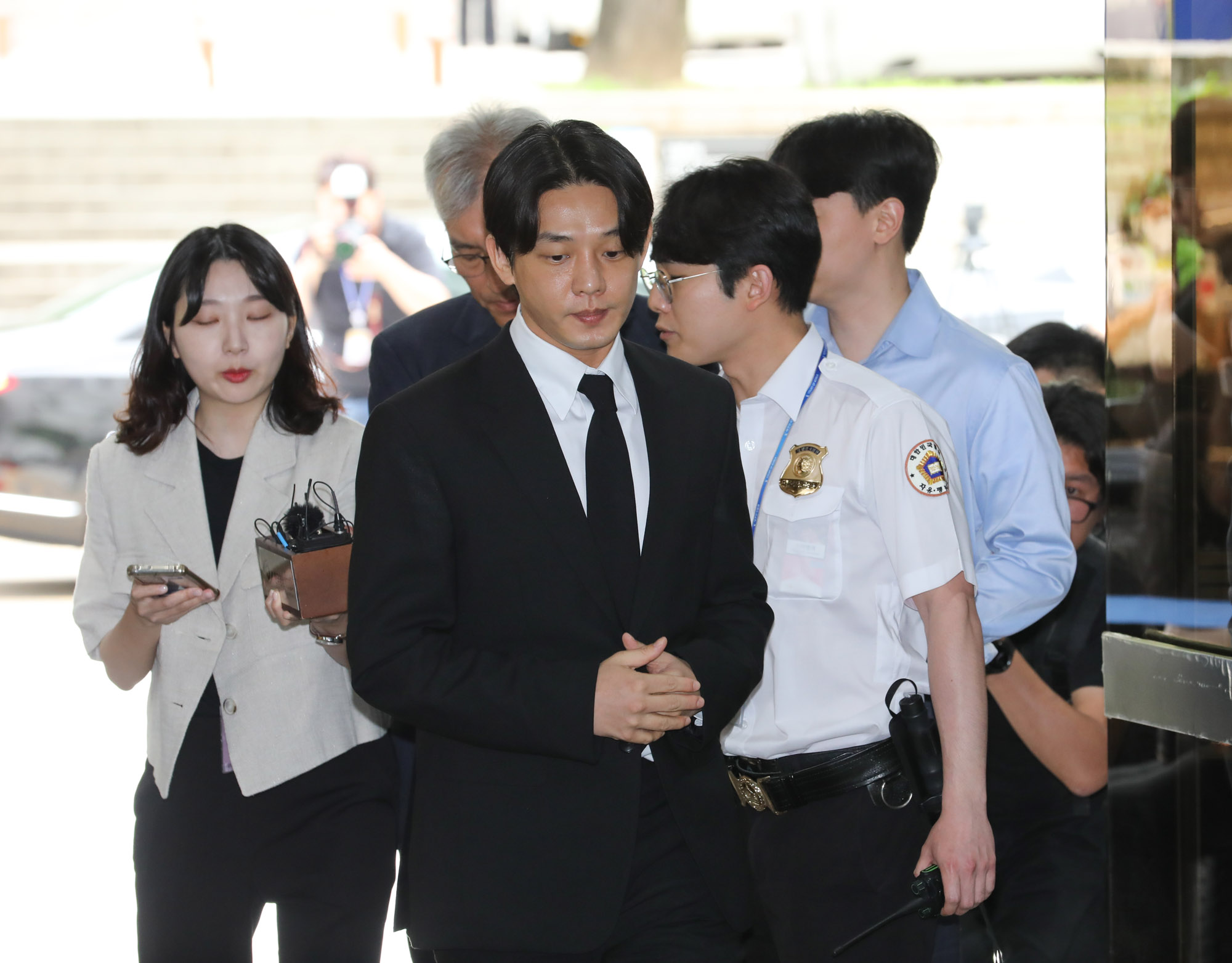 유아인;유아인영장실질심사;유아인마약법원;유아인재판