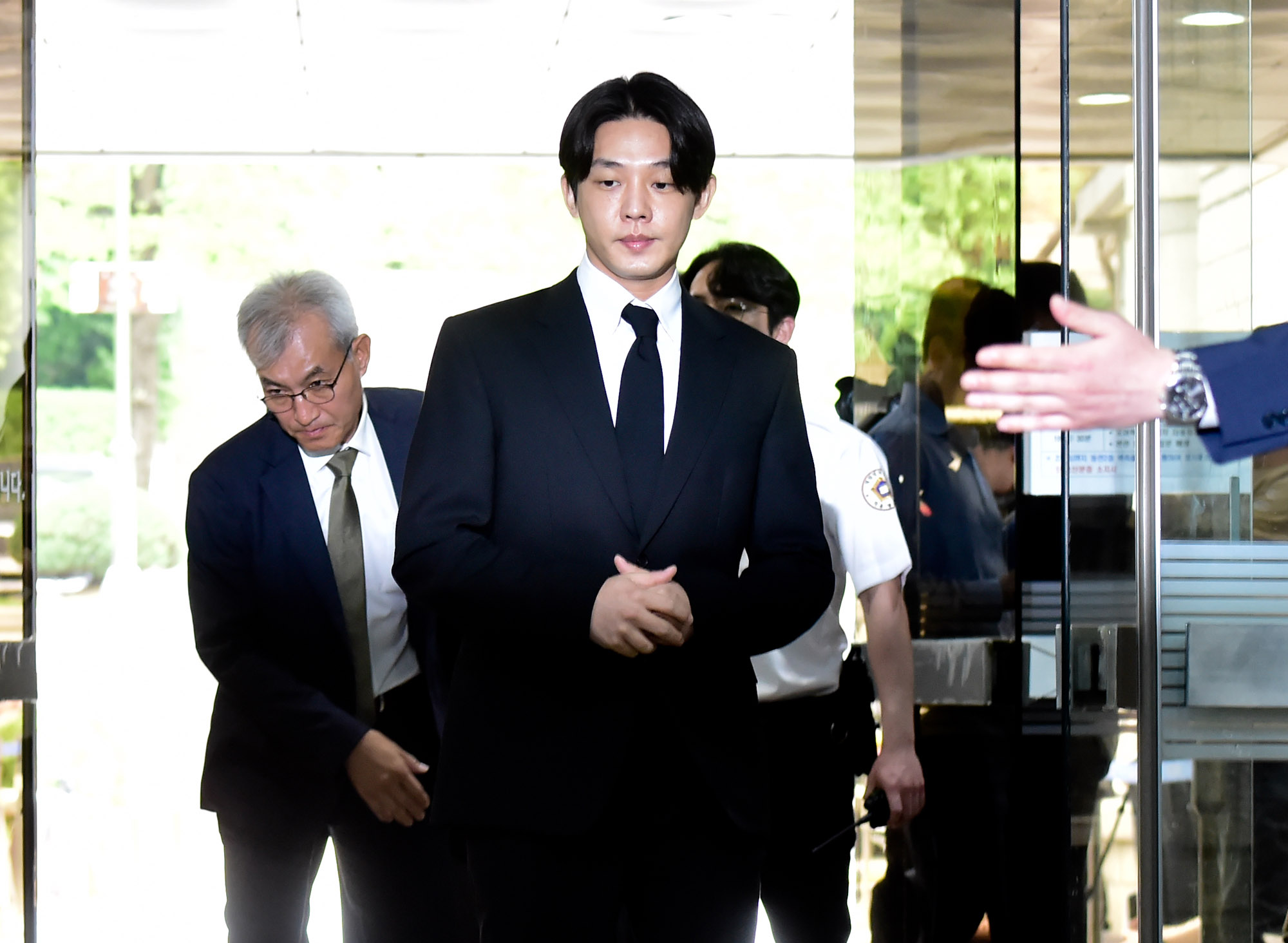 유아인;유아인영장실질심사;유아인마약;유아인법원