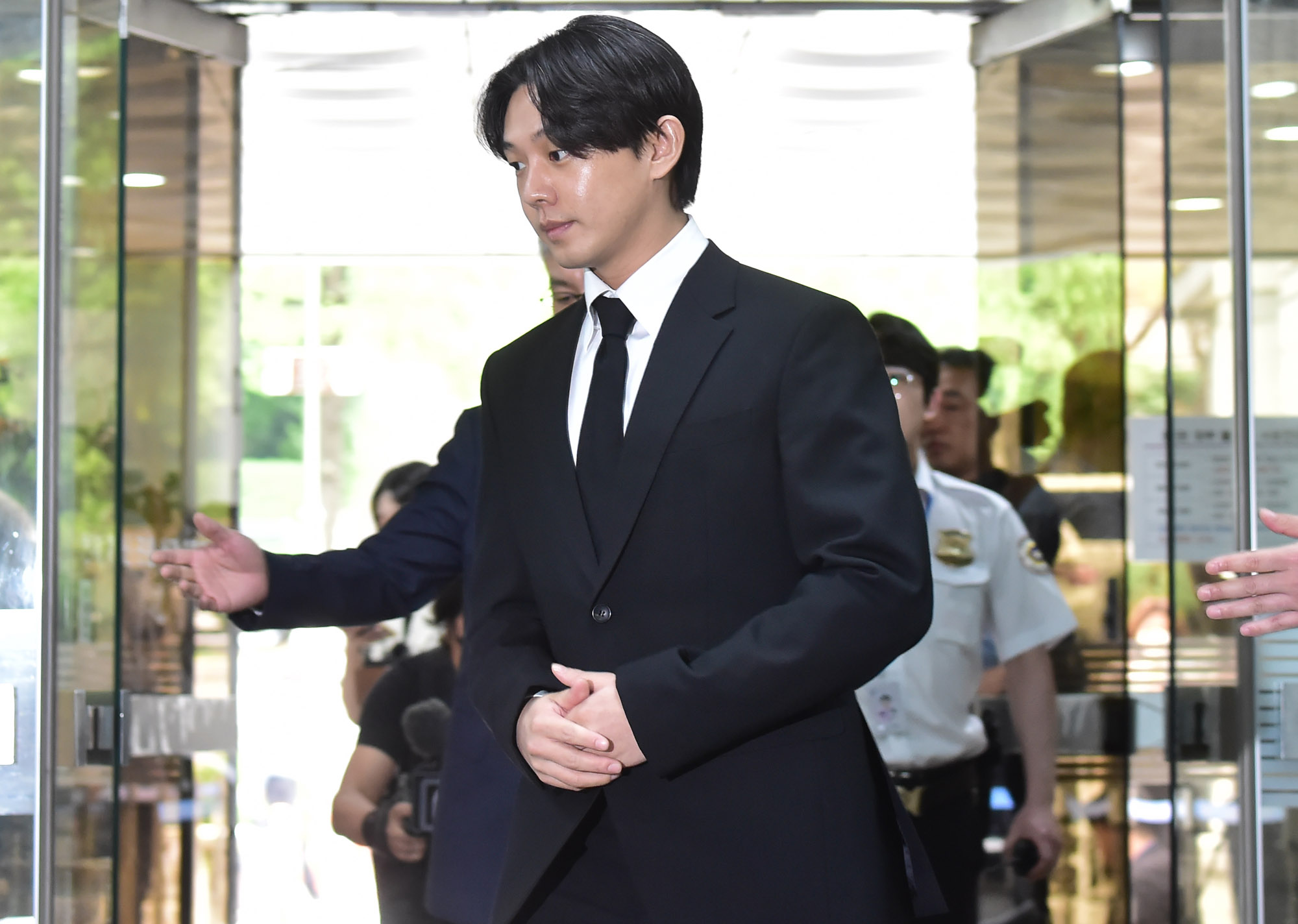 유아인;유아인영장실질심사;유아인마약;유아인법원