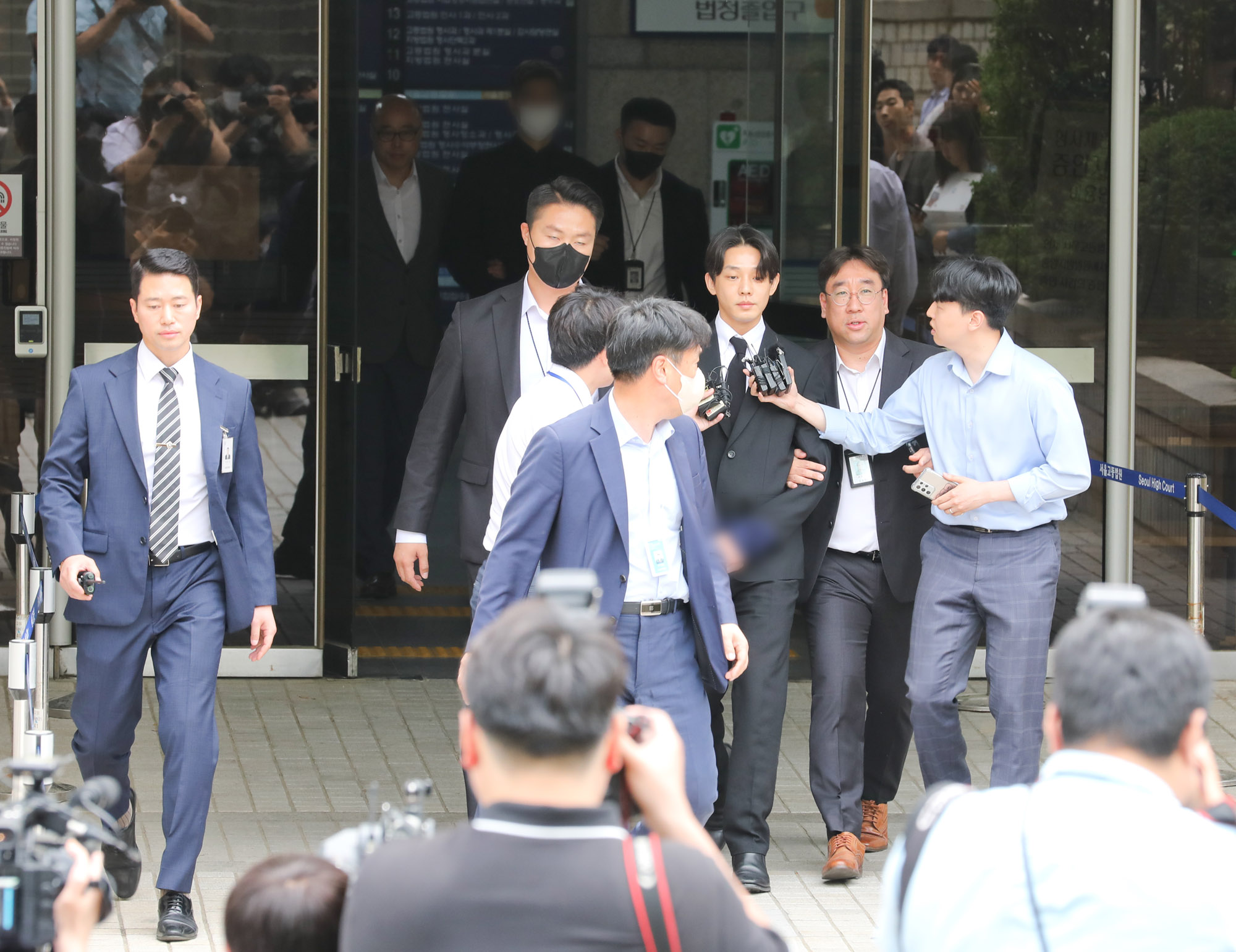 유아인;유아인영장실질심사;유아인법원;유아인마약