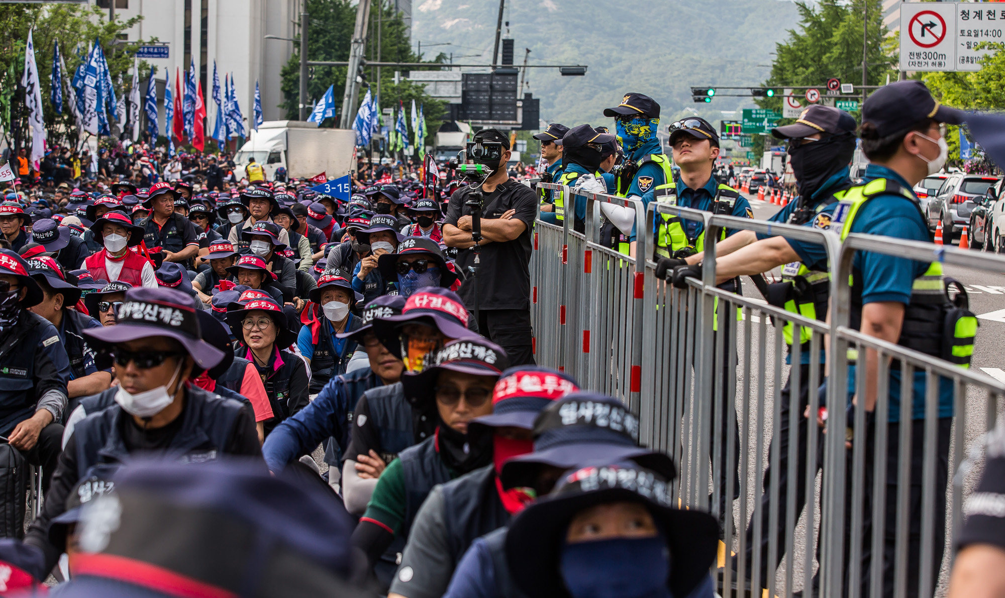 집회;시위;민주노총;민주노총총력투쟁대회;경찰과잉진압;경찰캡사이신