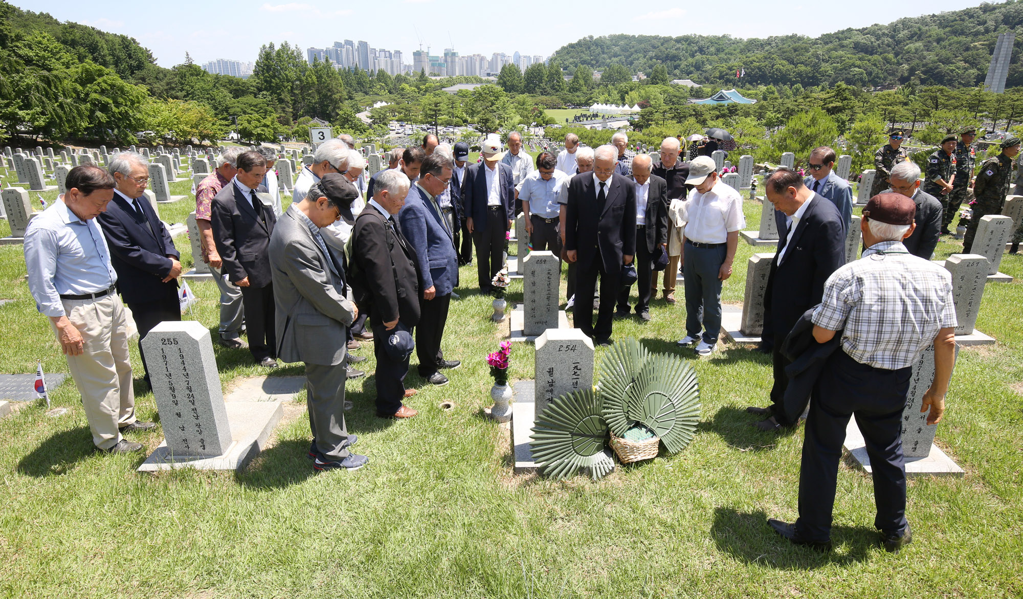 현충일;국립현충원;참배