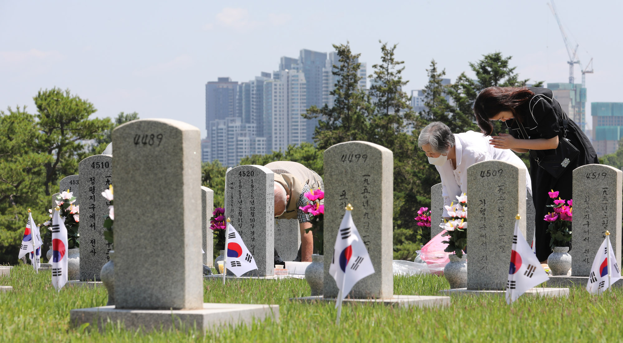 현충일;국립현충원;참배