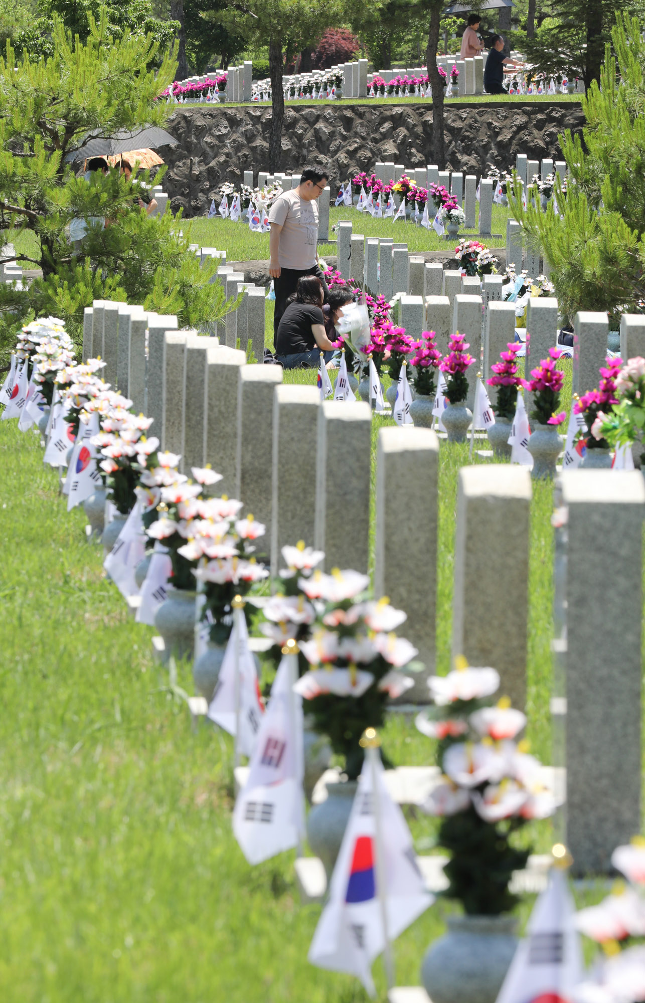현충일;국립현충원;참배