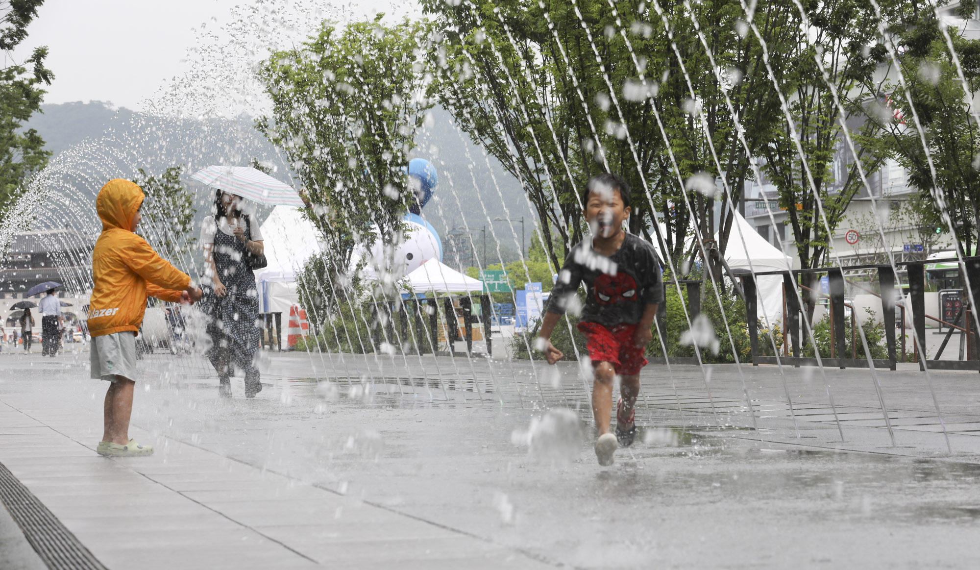 더위;분수;광화문;광화문광장