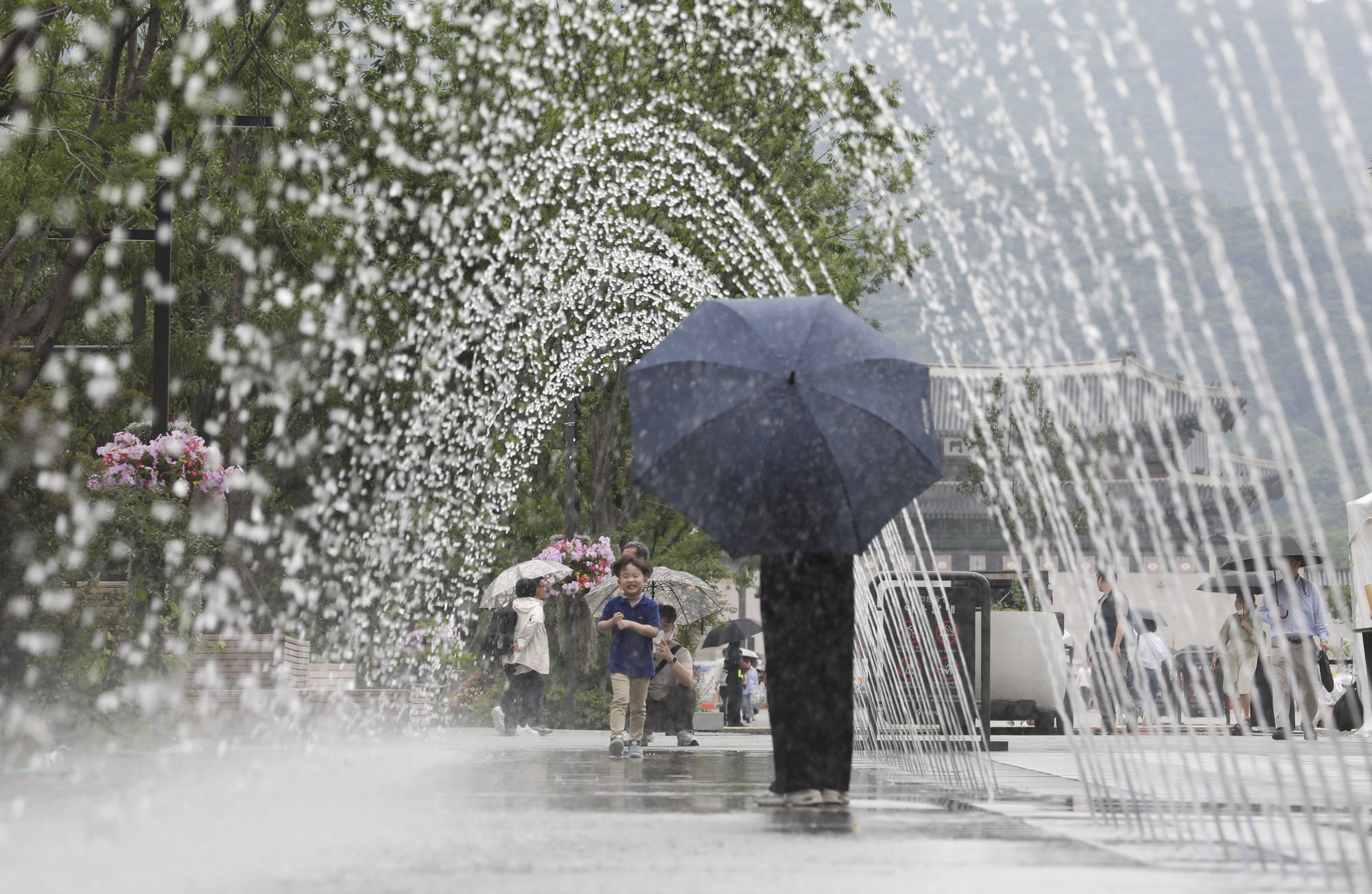 더위;분수;광화문;광화문광장