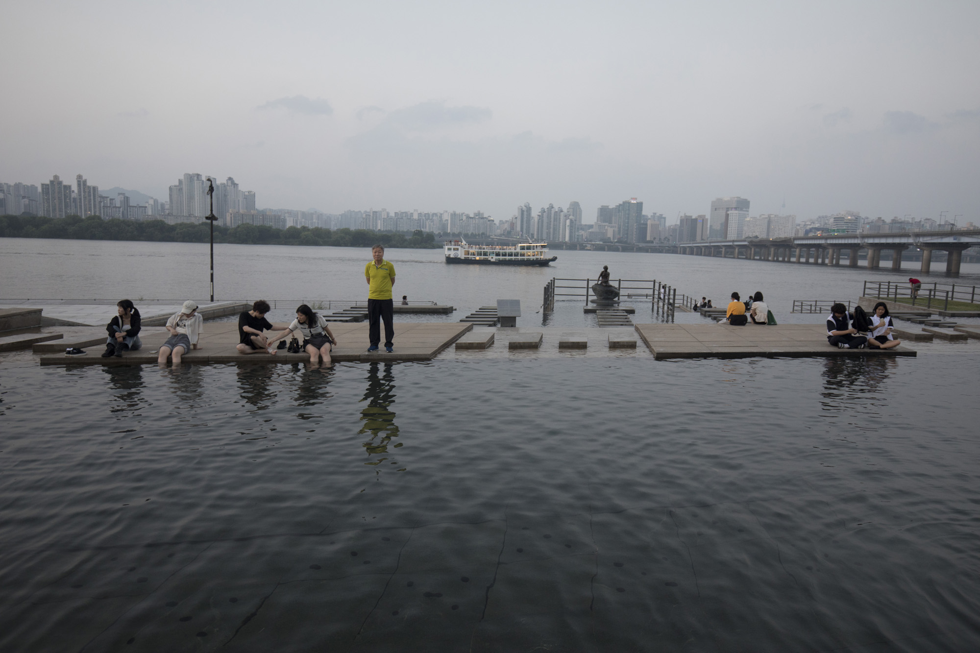 사회;세태;여름;무더위;물놀이;여의도;물빛공원