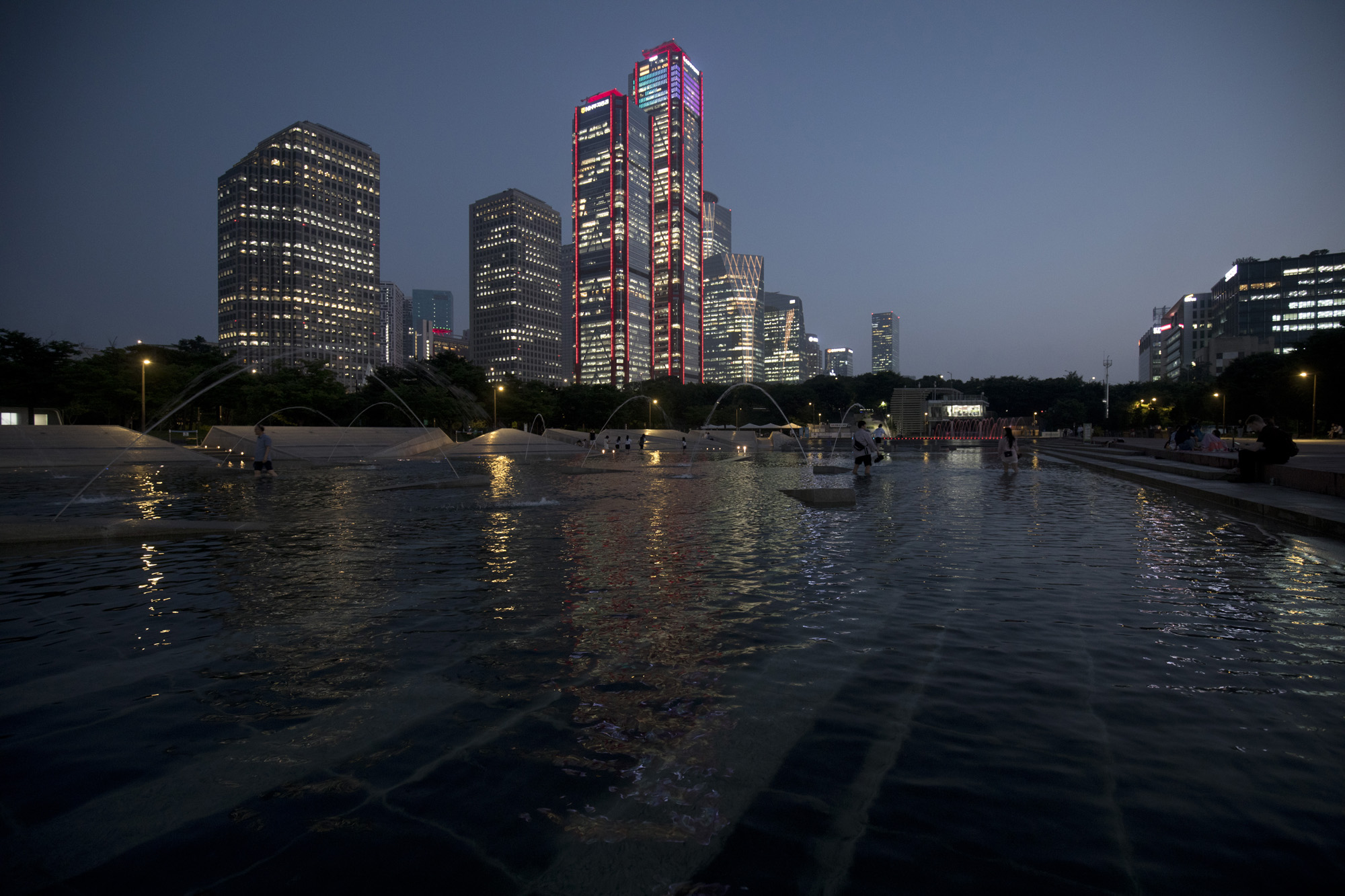 사회;세태;여름;무더위;물놀이;여의도;물빛공원