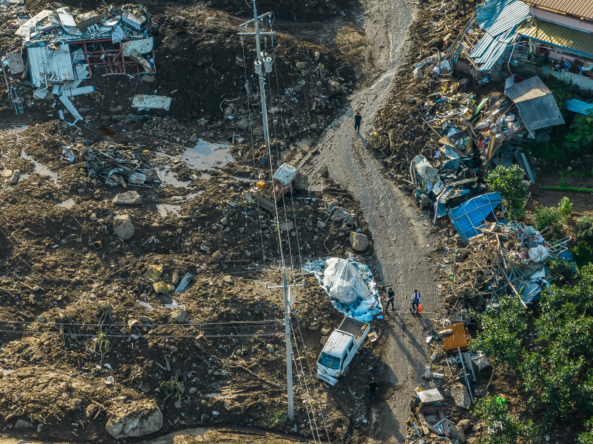 사회;사건사고;천재지변;산사태;폭우;장마;산사태피해스케치;경북예천군효자면산사태;예천군산사태;효자면산사태;인명사고