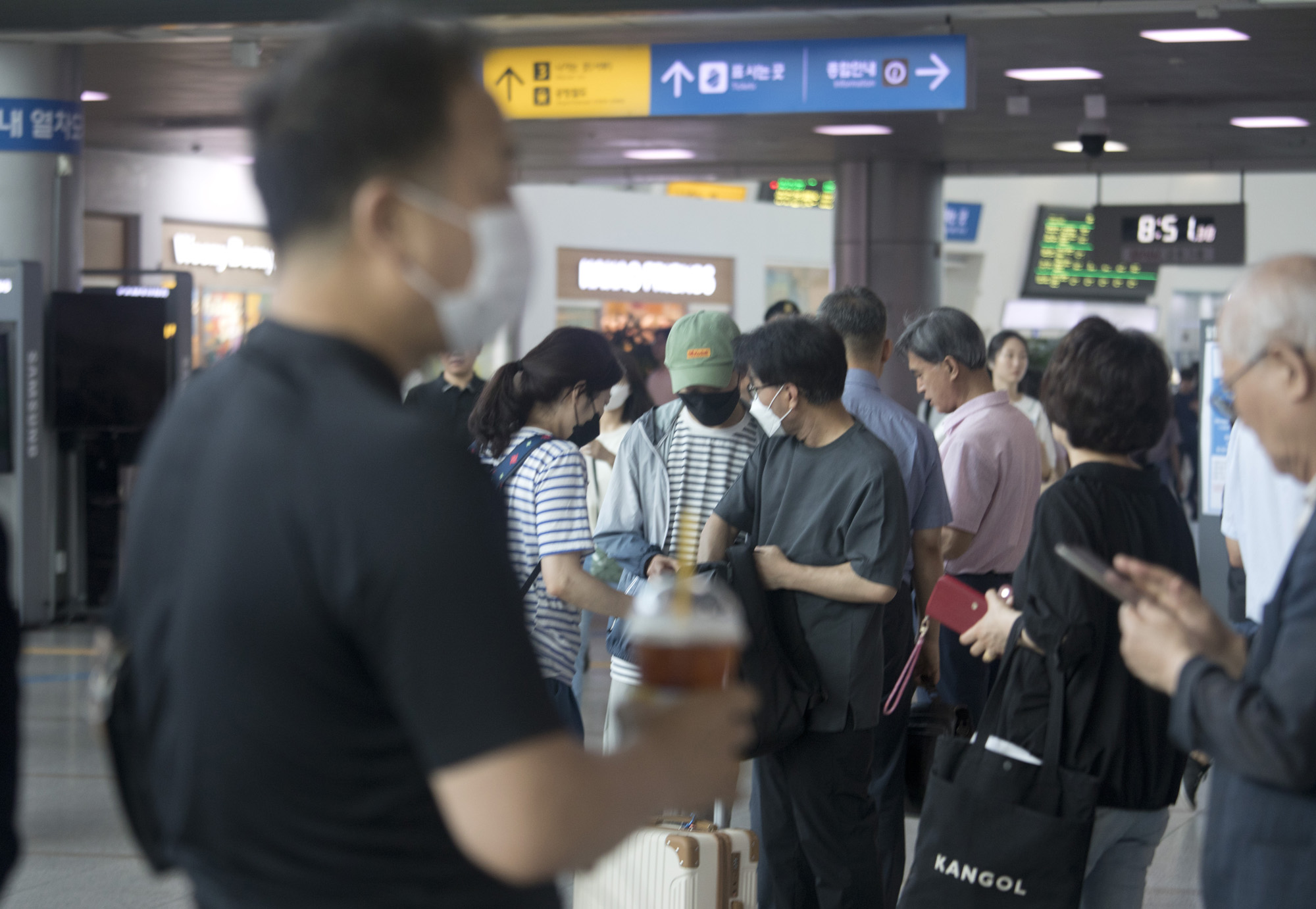 사회;세태;코로나19;서울역;출근길;마스크