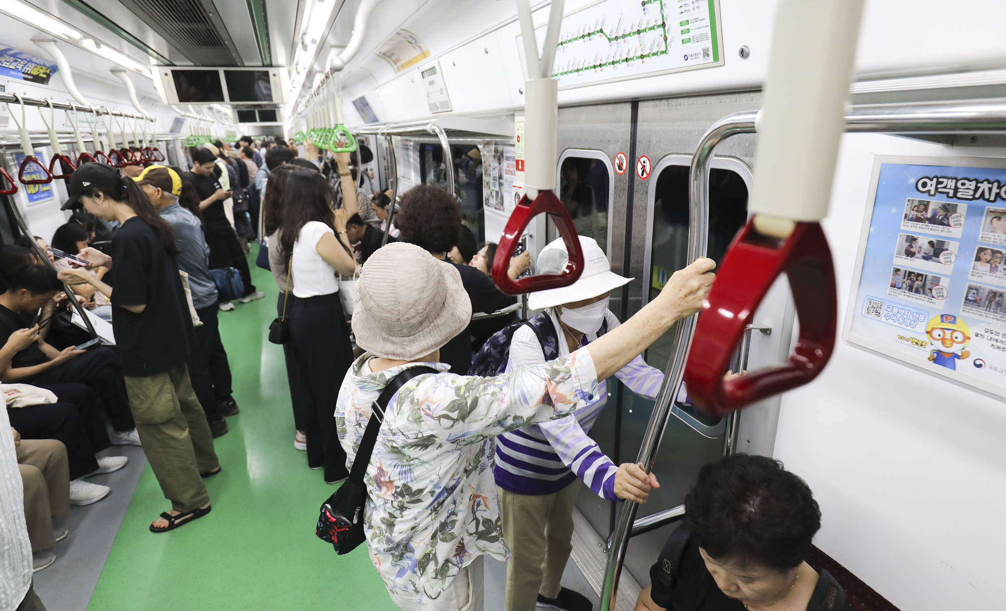 코로나19;코로나확산;코로나대중교통;코로나마스크