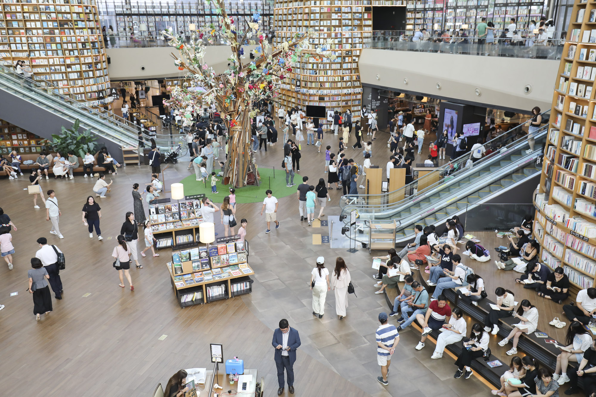 폭염;더위;코엑스;별마루도서관;에어컨;코엑스별마당;별마당도서관