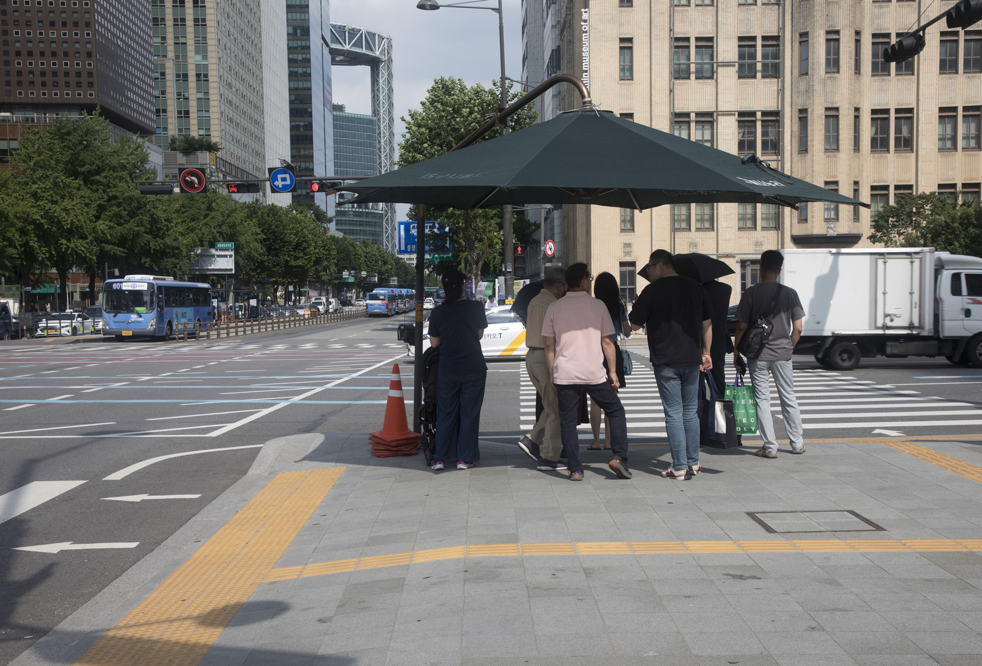 사회;세태;폭염;더위;여름;그늘막;횡단보도