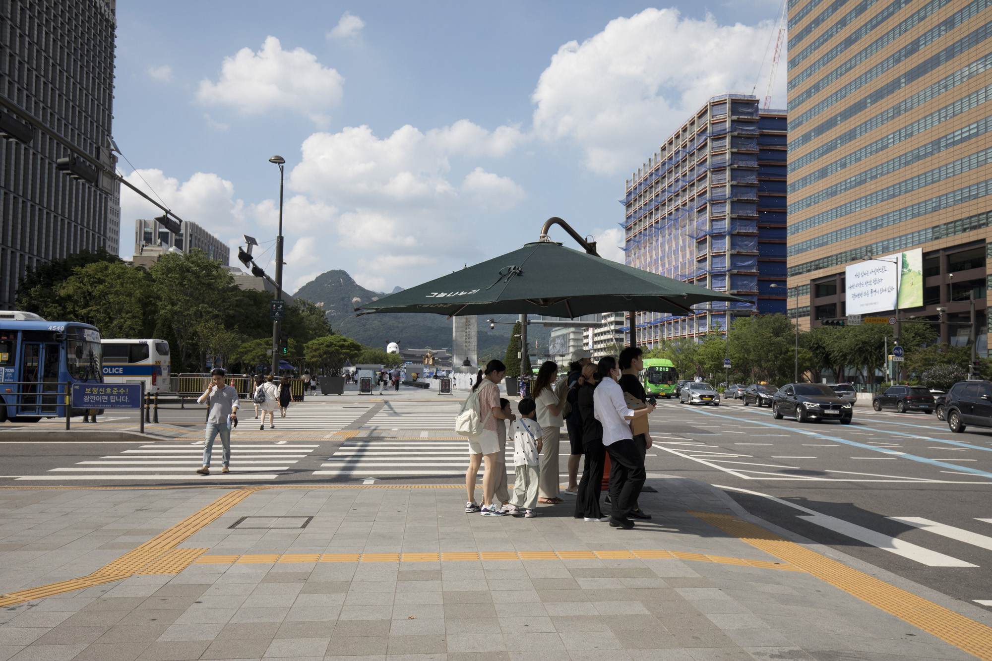 사회;세태;폭염;더위;여름;그늘막;횡단보도