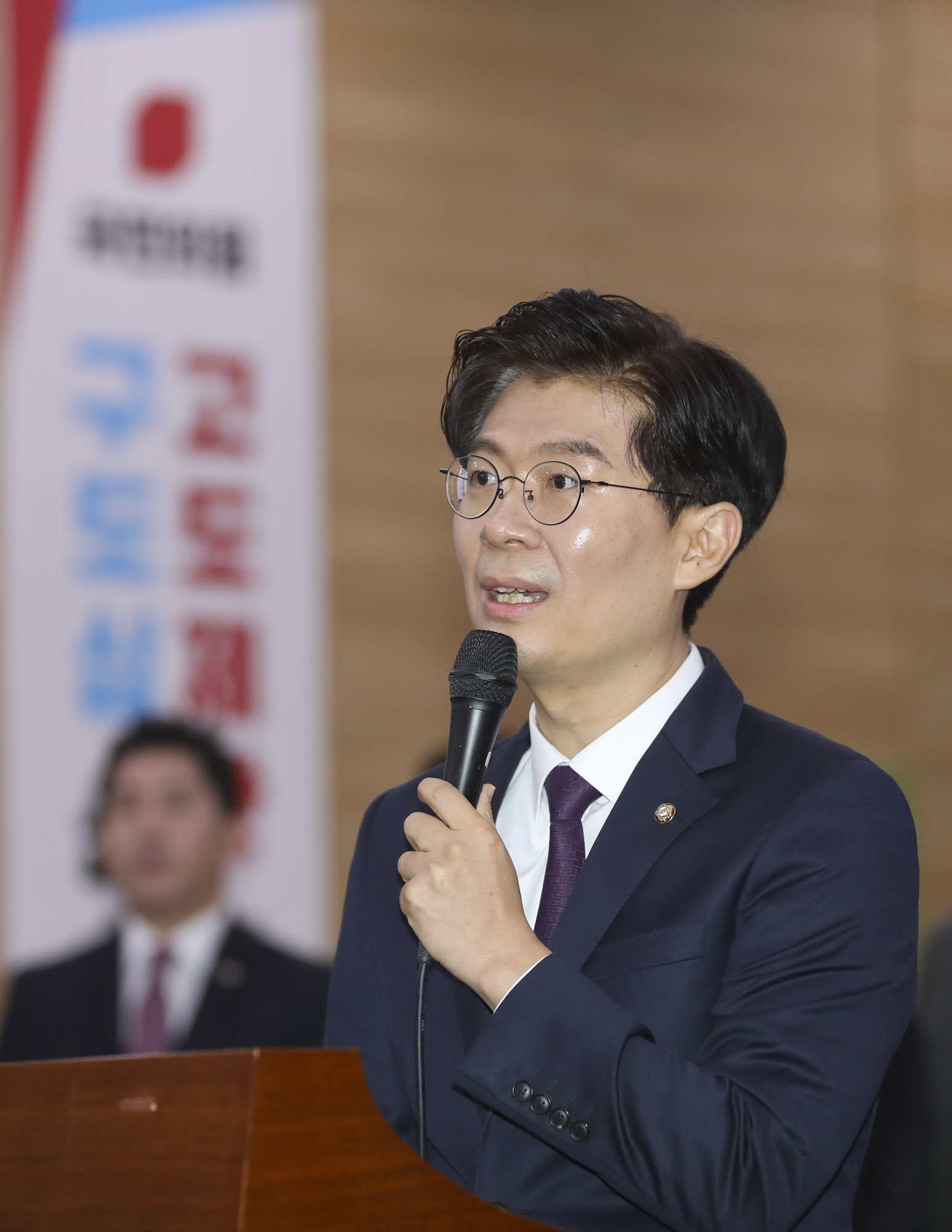 정치;조정훈;조정훈국민의힘합당;조정훈국민의힘합류;시대전환국민의힘;동행서약식