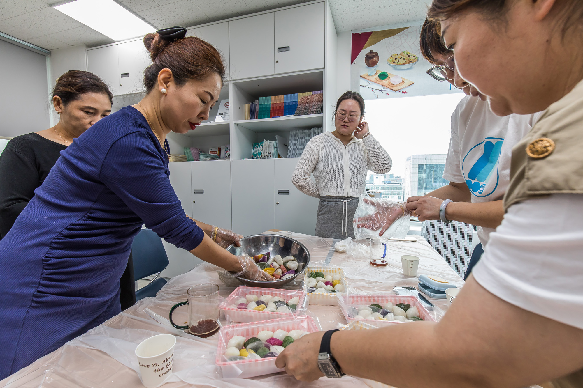명절;추석;한가위;한가위송편;엔데믹;엔데믹추석;인천외국인종합지원센터;외국인한가위명절음식만들기;명절음식만들기체험프로그램