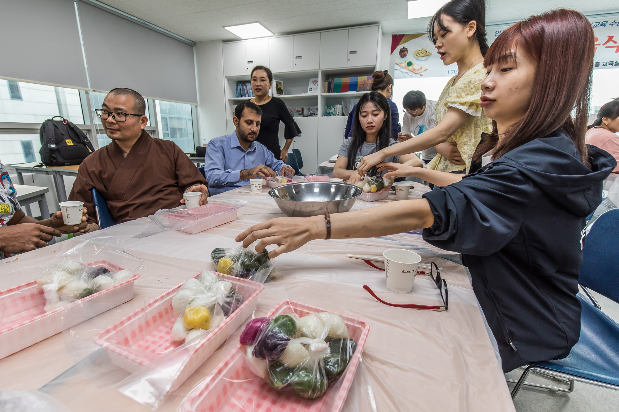 명절;추석;한가위;한가위송편;엔데믹;엔데믹추석;인천외국인종합지원센터;외국인한가위명절음식만들기;명절음식만들기체험프로그램