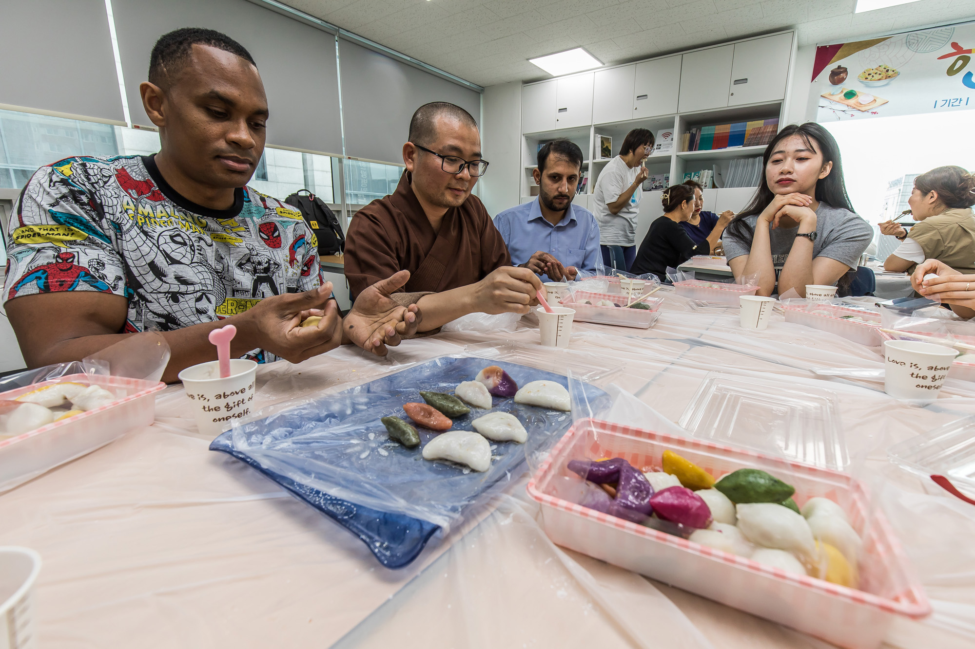 명절;추석;한가위;한가위송편;엔데믹;엔데믹추석;인천외국인종합지원센터;외국인한가위명절음식만들기;명절음식만들기체험프로그램